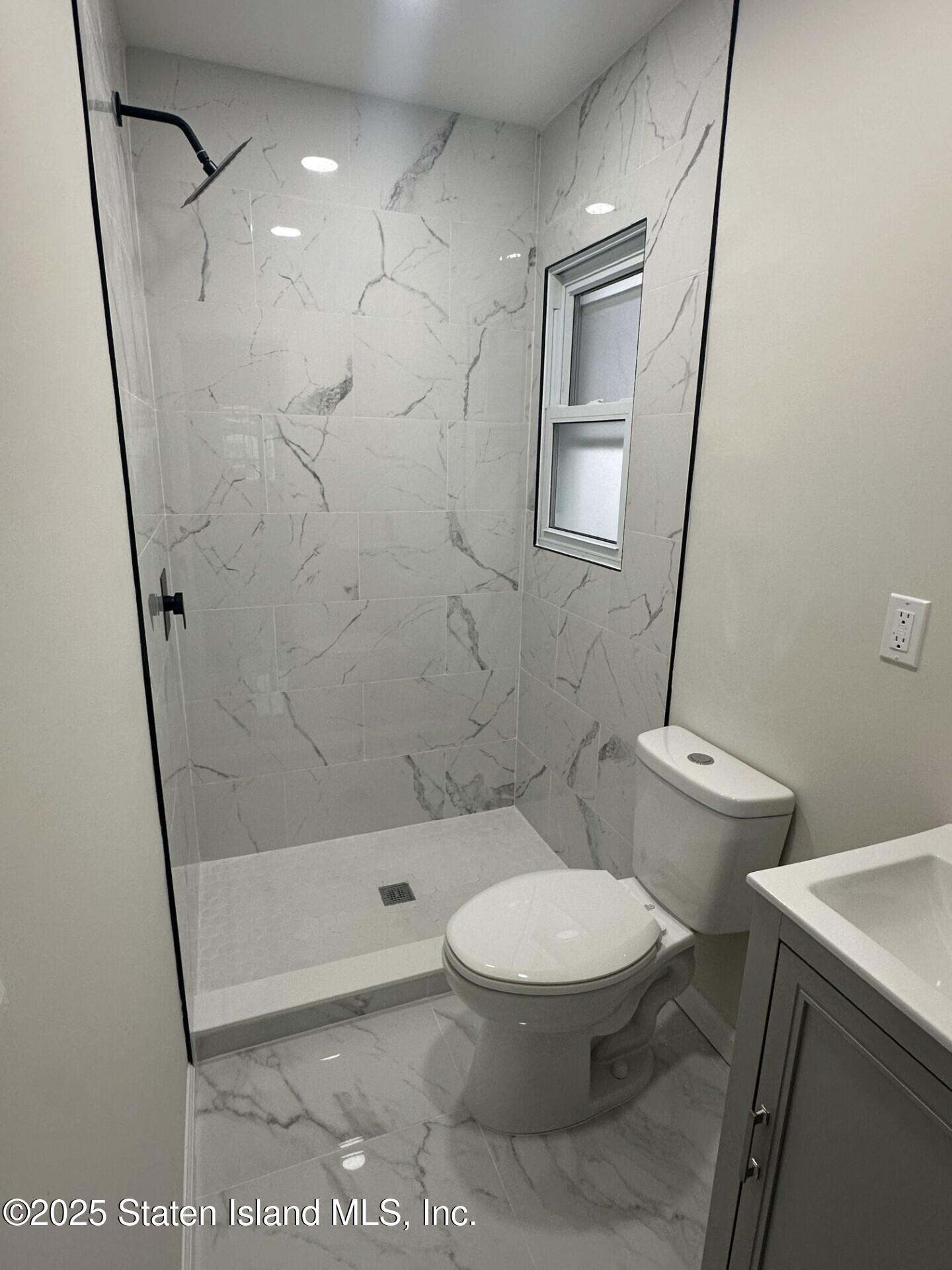 72 Leverett Avenue, Staten Island, NY, 10308 image 16