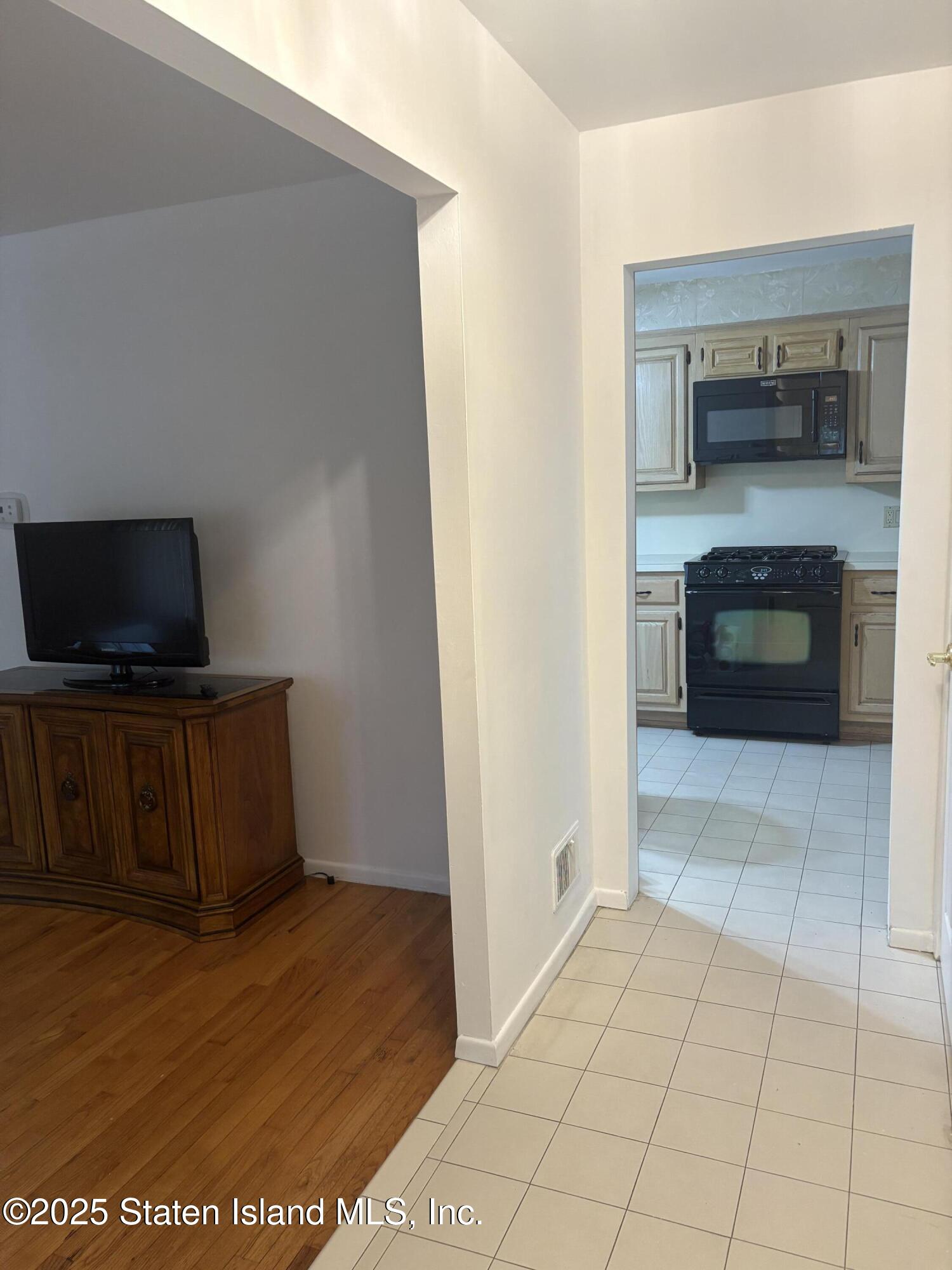 351 8th Street Image 5
