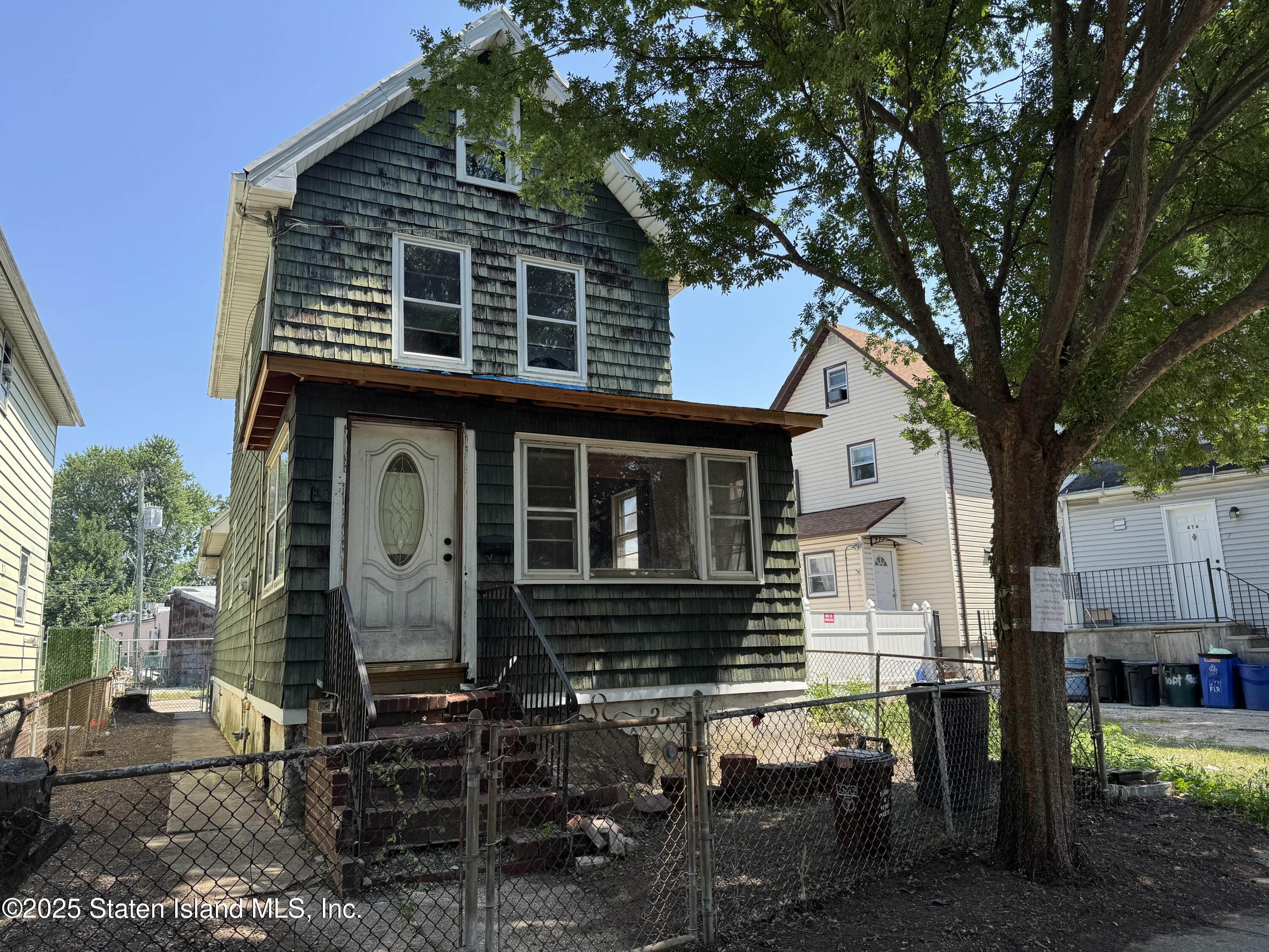 11 Laforge Avenue, Staten Island, NY, 10302