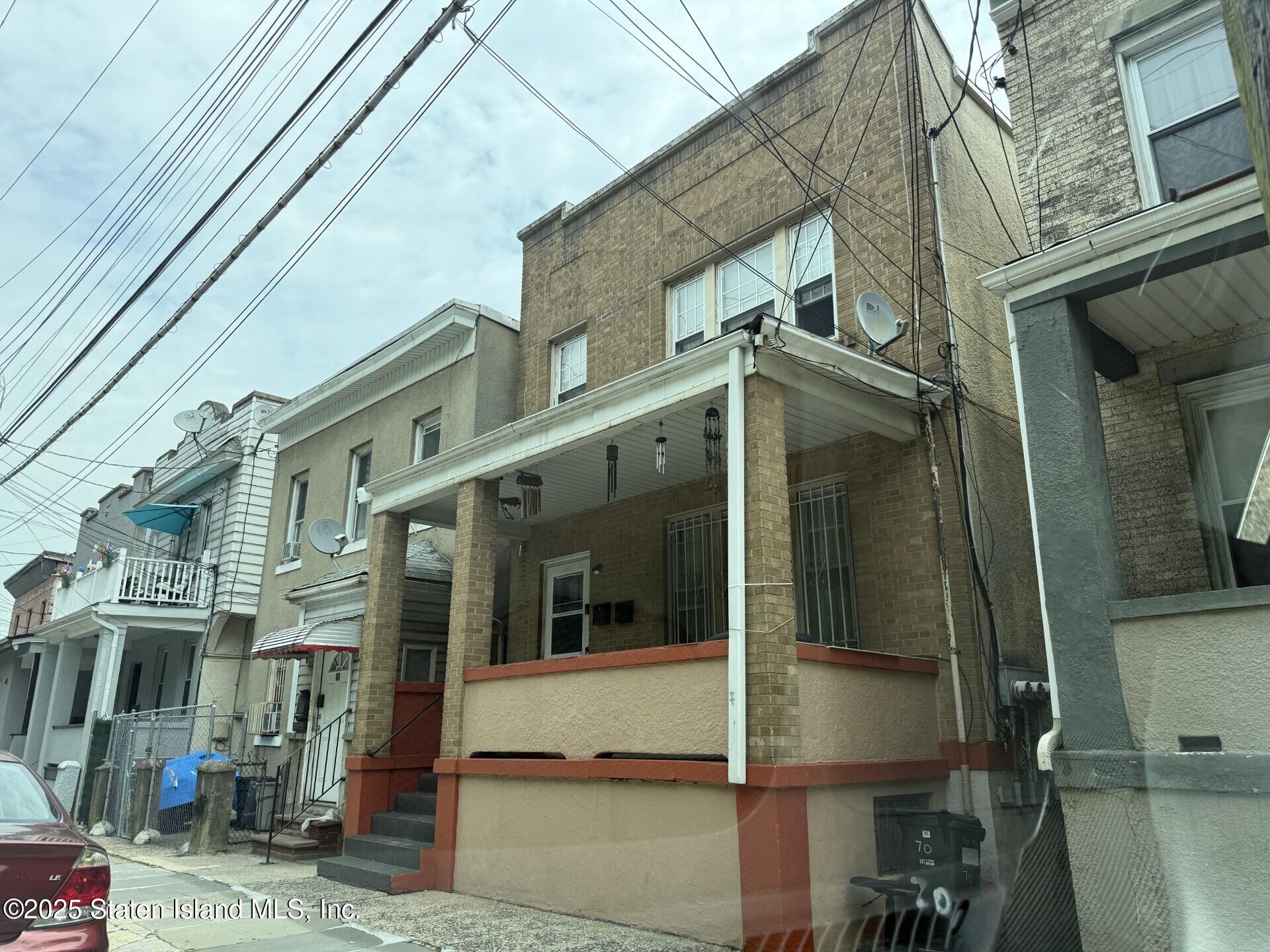 70 Brighton Avenue, Staten Island, NY, 10301