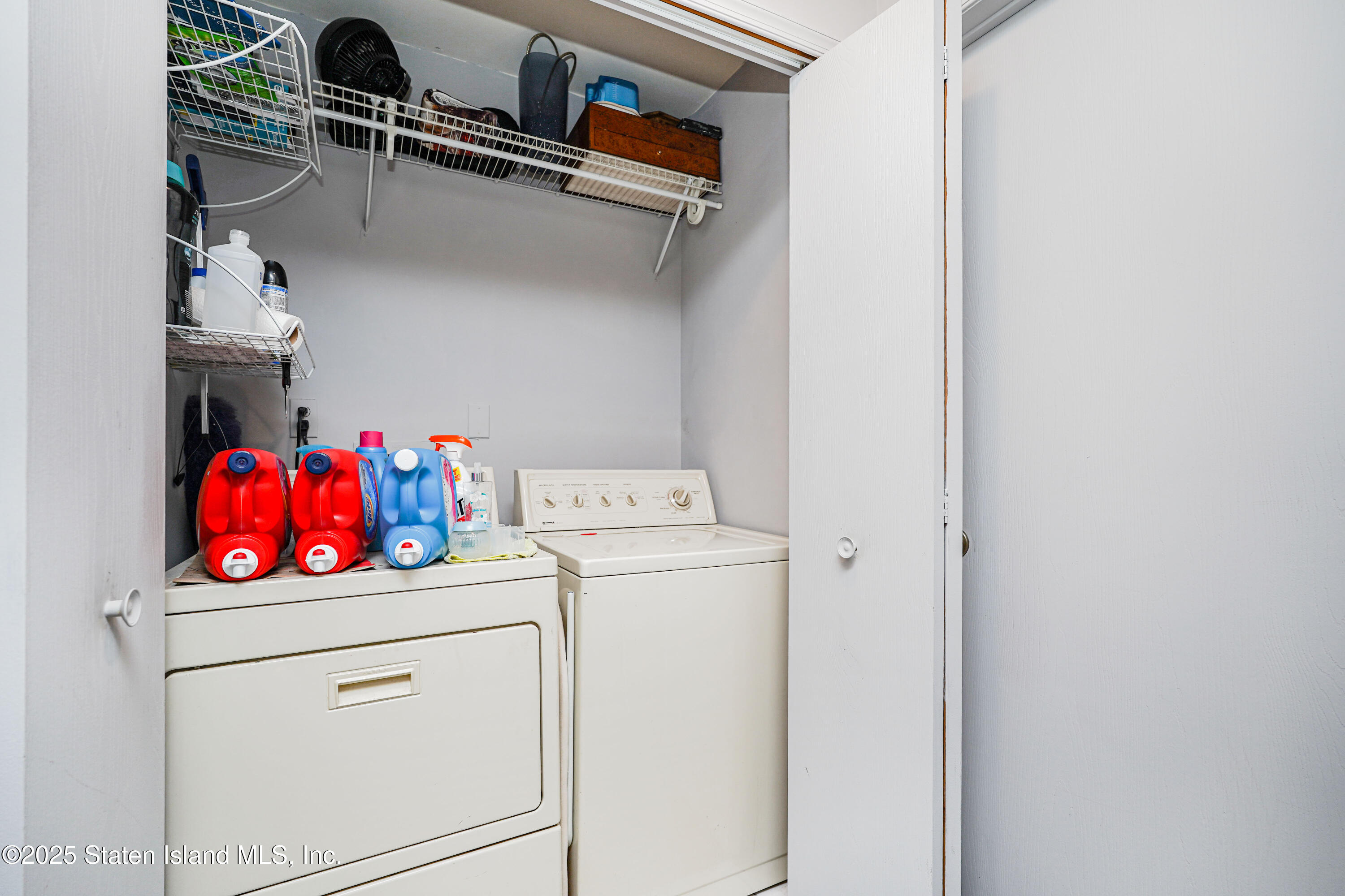 287 Jamie Lane, Staten Island, NY, 10312 image 19
