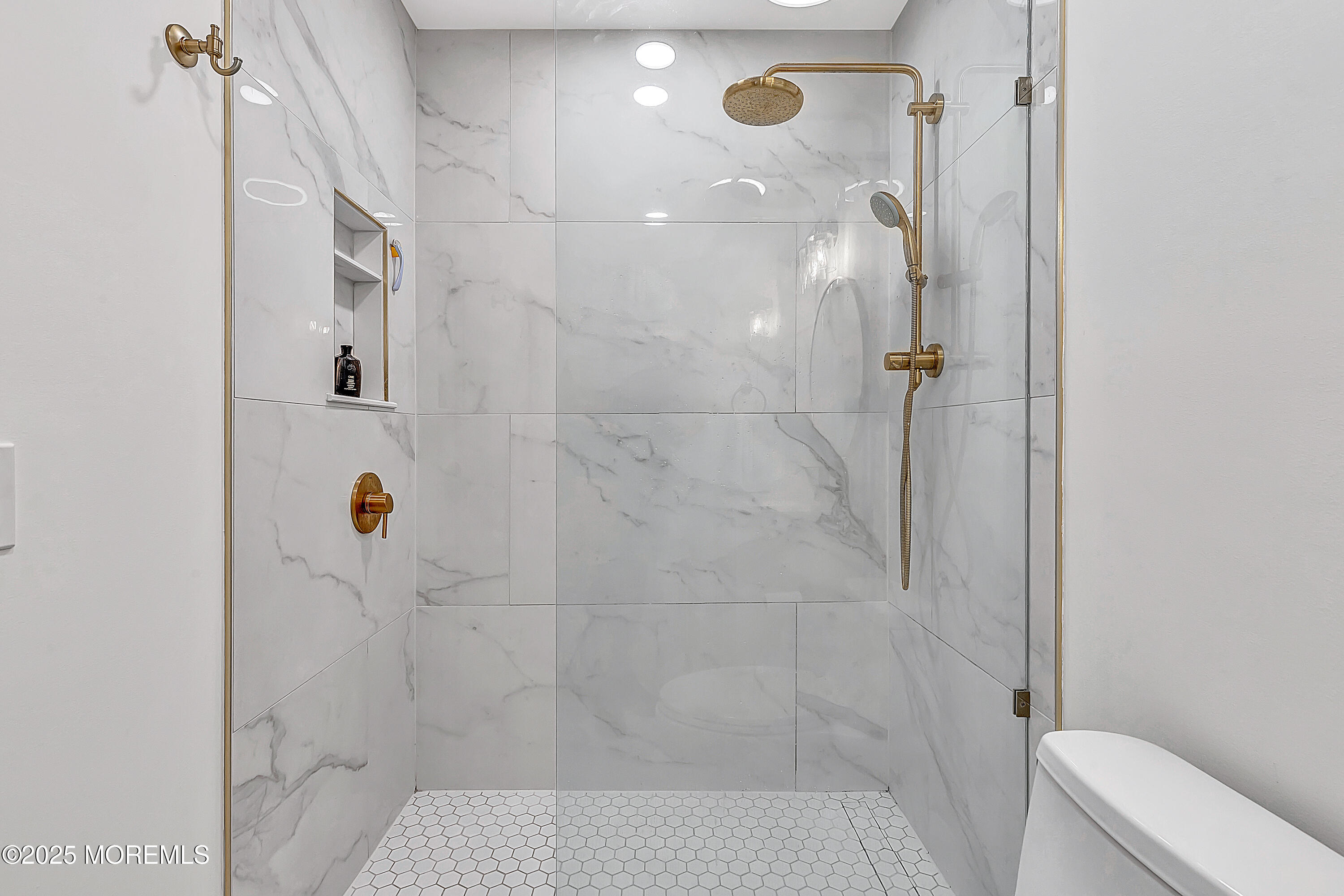 69 Madison Court, Tinton Falls, NJ, 07712 image 24