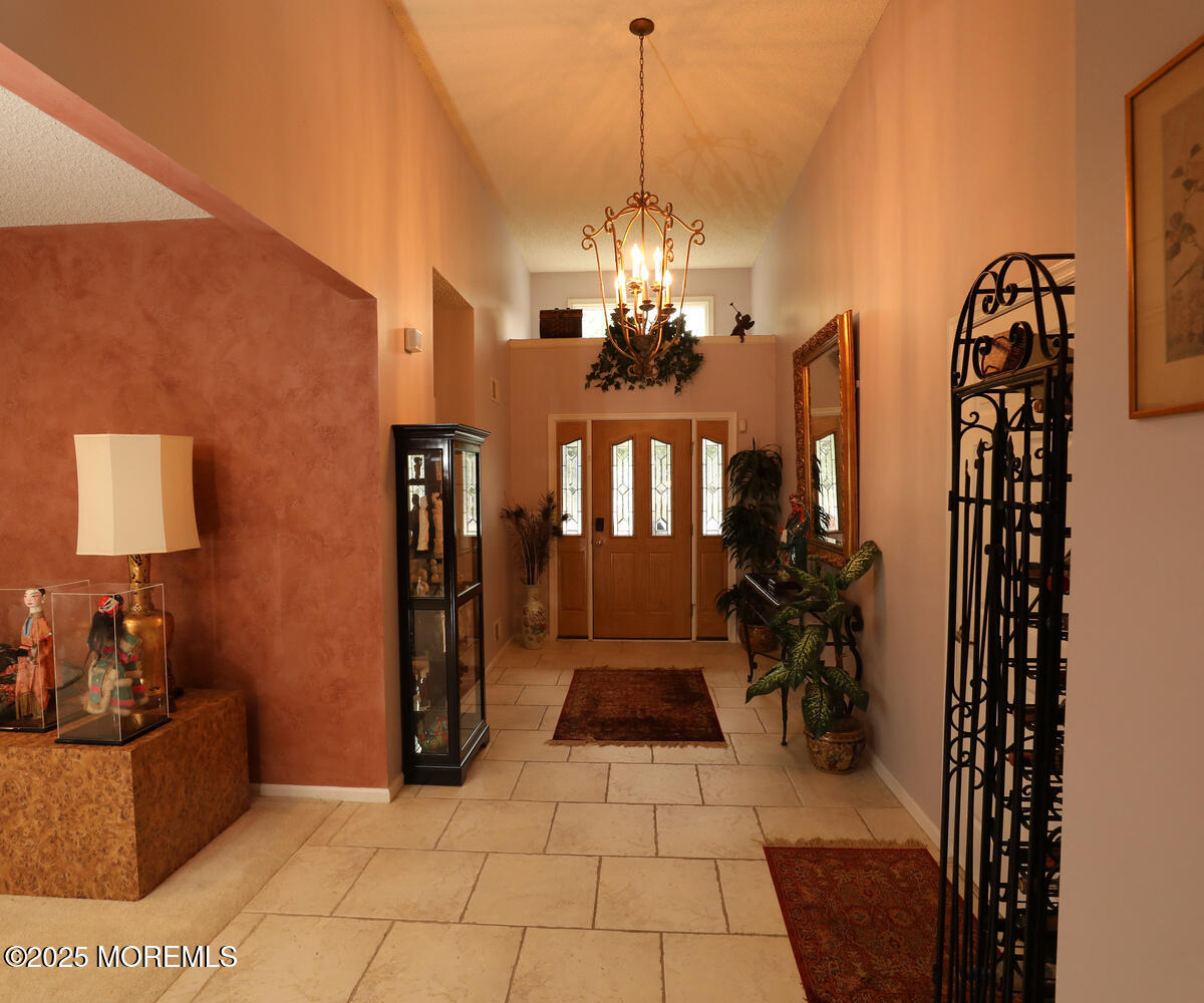 18 Kingston Court Image 2