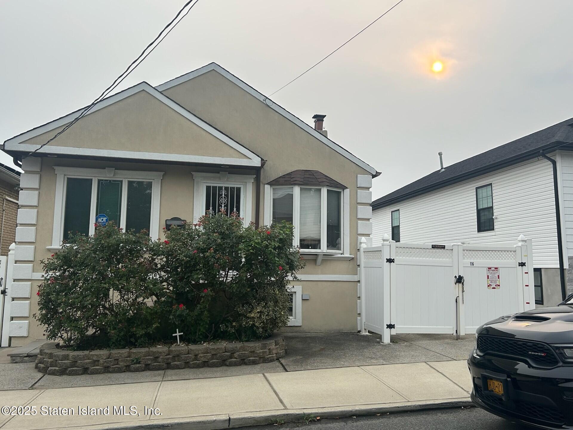 116 Bionia Avenue, Staten Island, NY, 10305