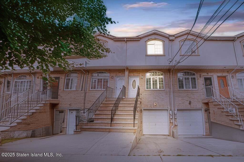 285 Nicholas Avenue Image 2