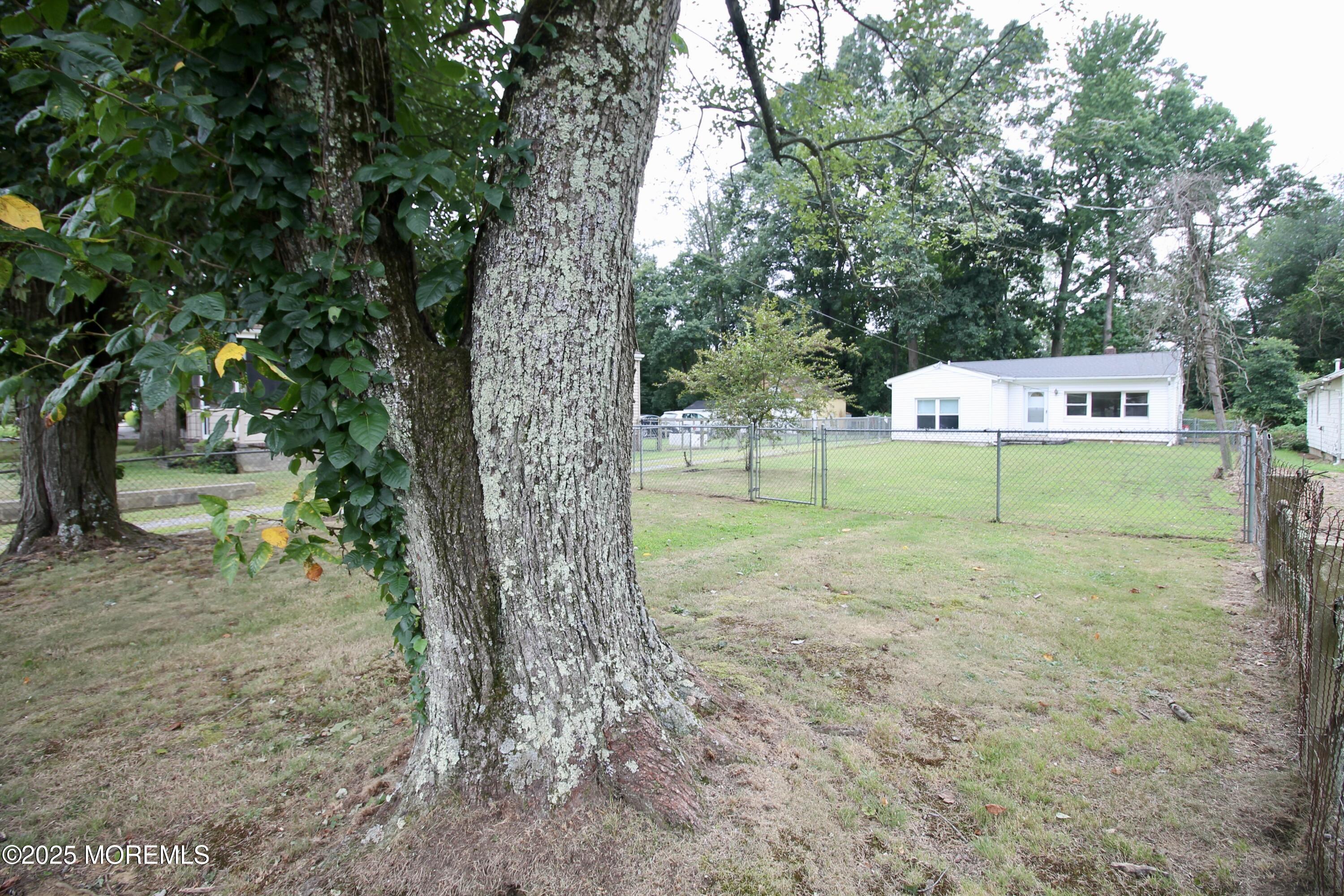 33 Weaverville Road, Freehold, NJ, 07728 image 25