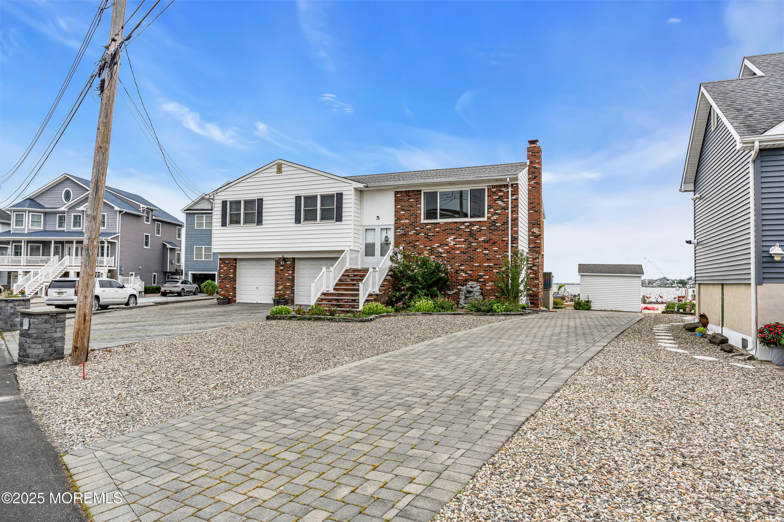 5 Bay Way Image 4
