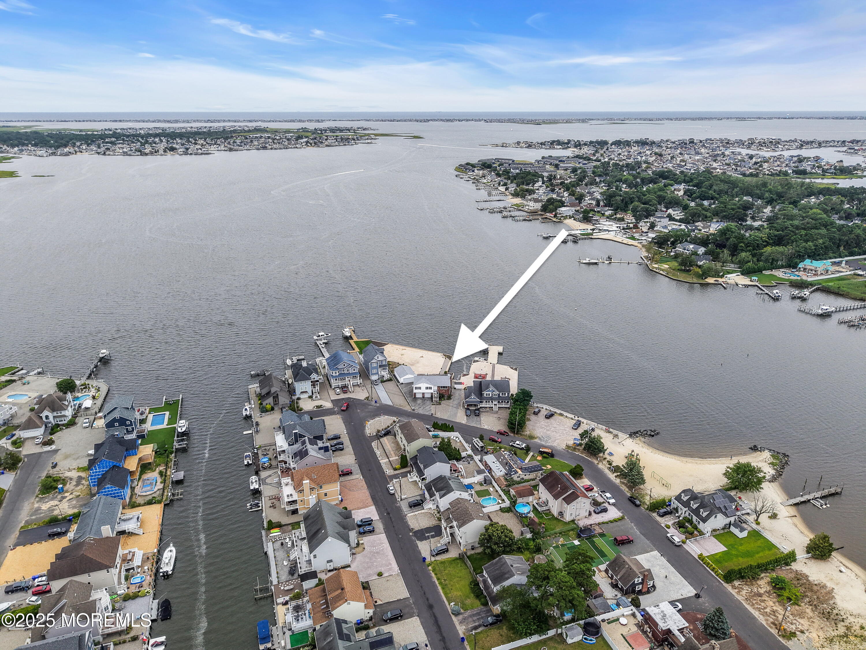 5 Bay Way Image 1