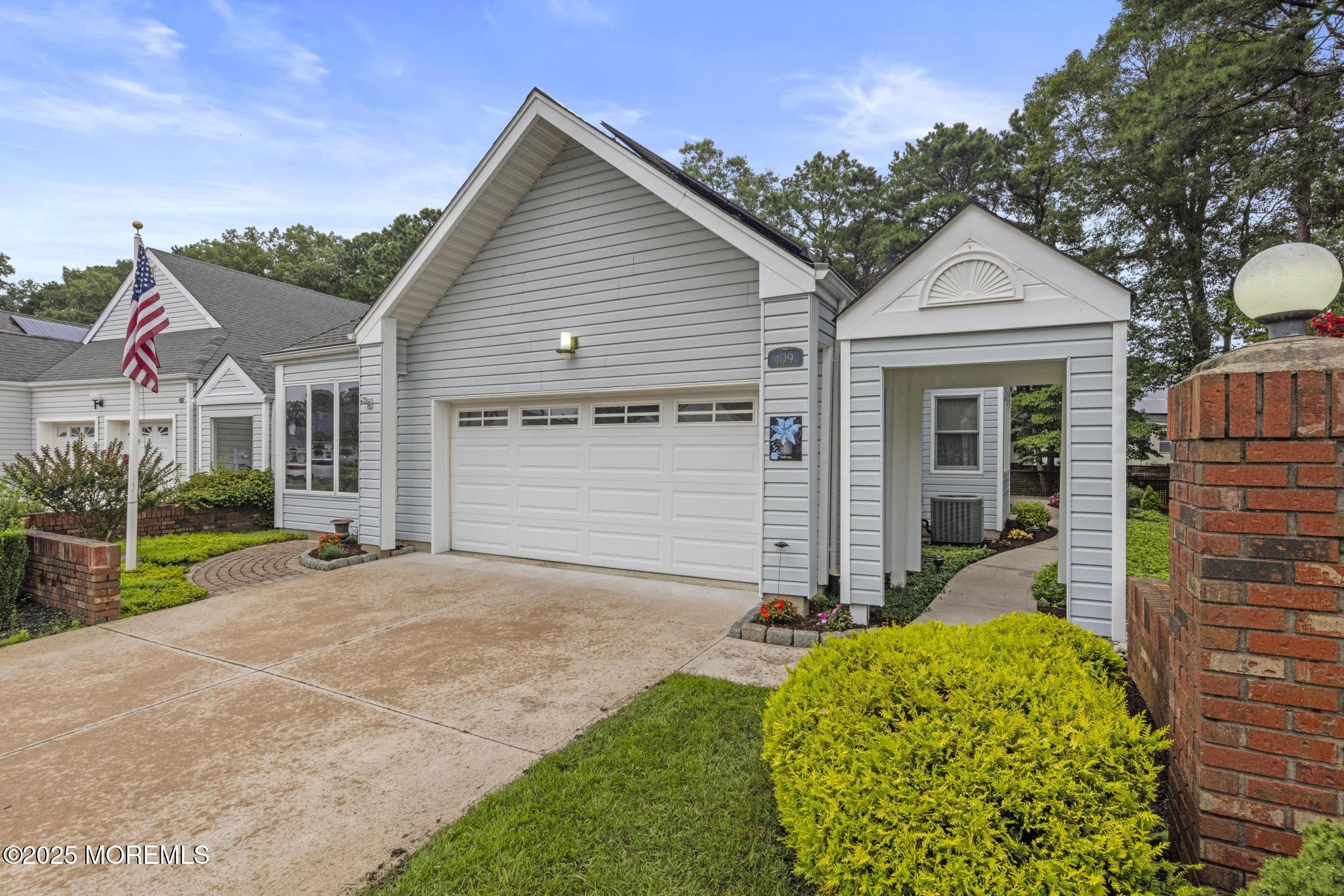 109 Longwood Drive Image 2