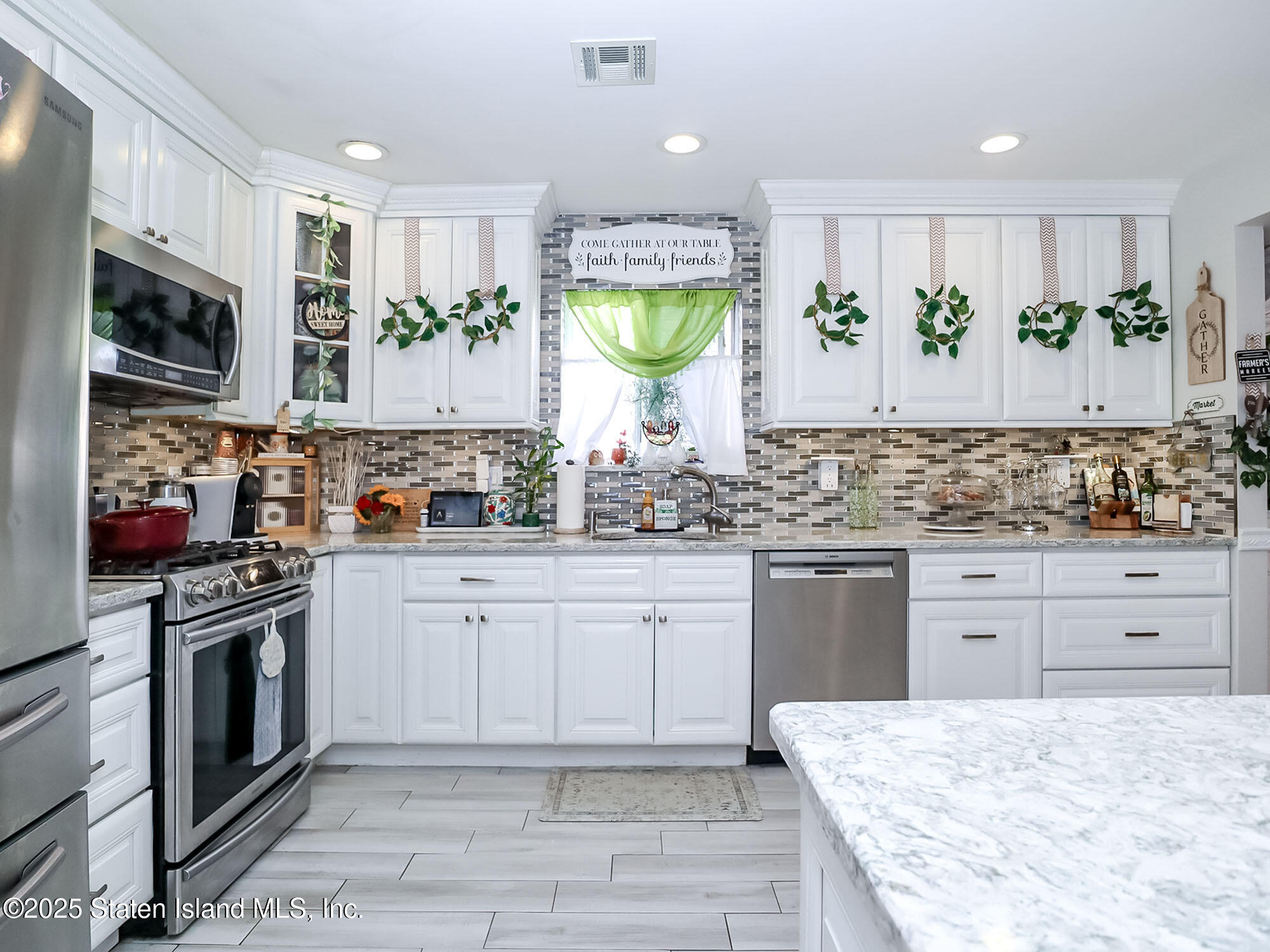 18 Lynbrook Court, Staten Island, NY, 10309 image 9