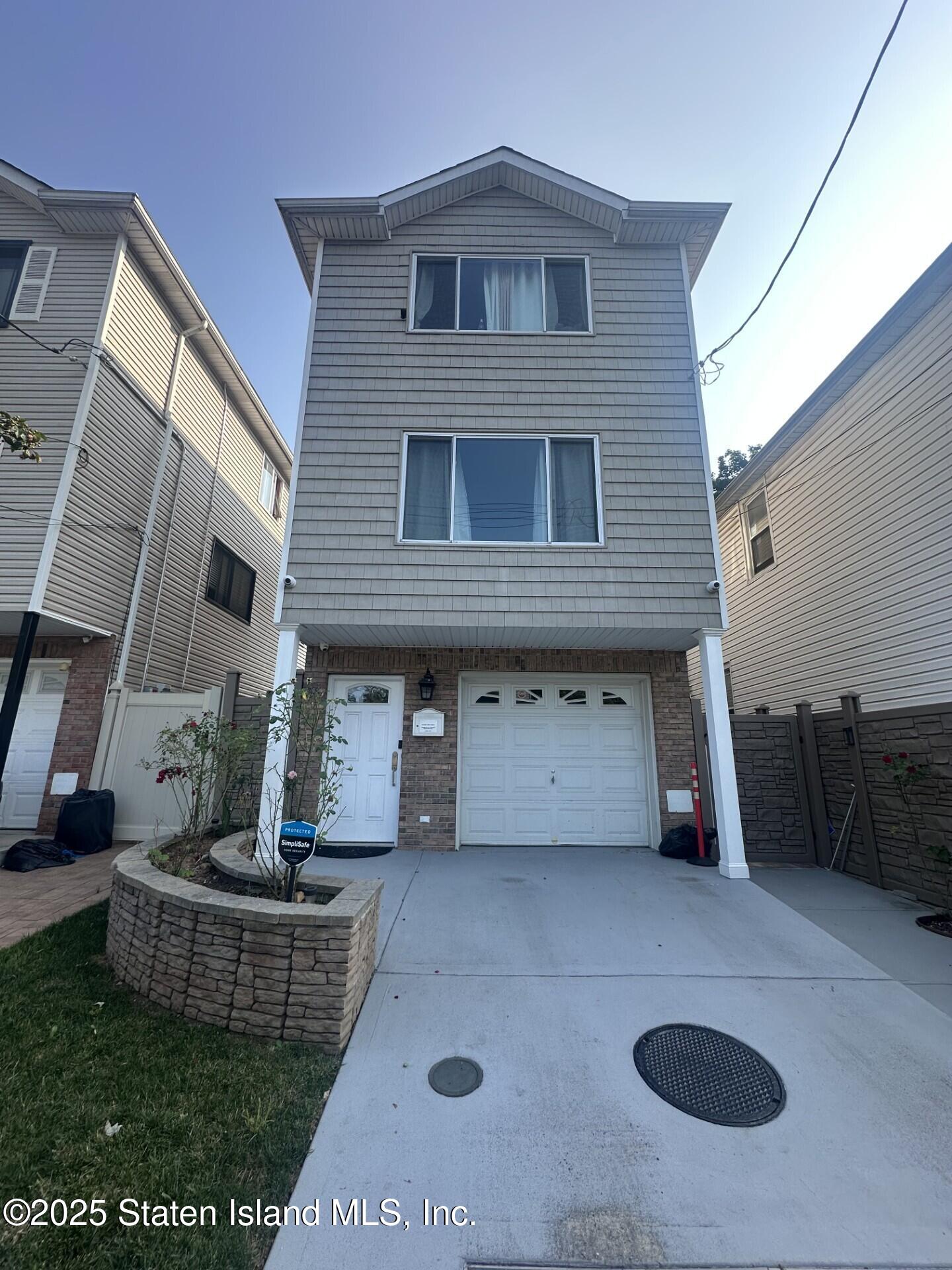 58 Metcalfe Street, Staten Island, NY, 10304