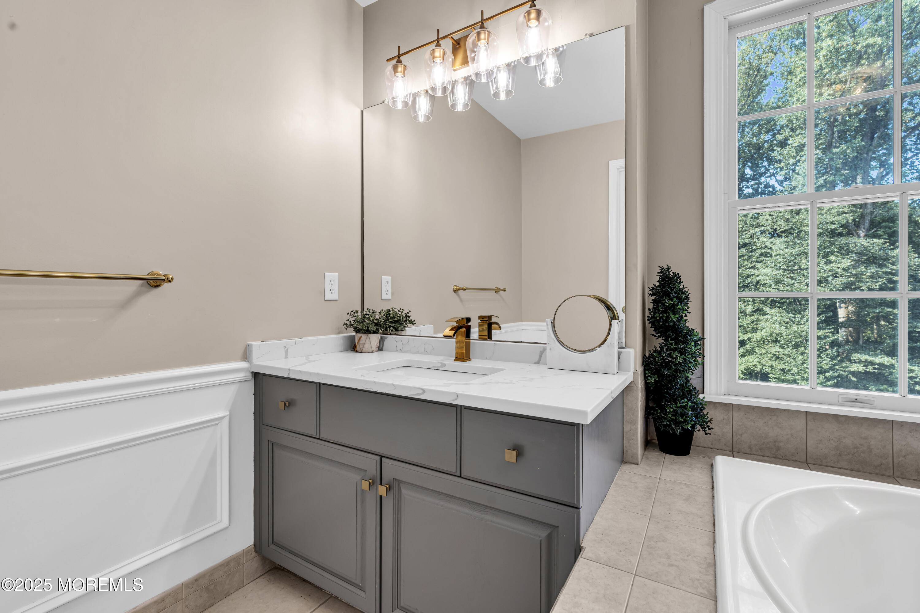 50 Beacon Hill Road, Morganville, NJ, 07751 image 38