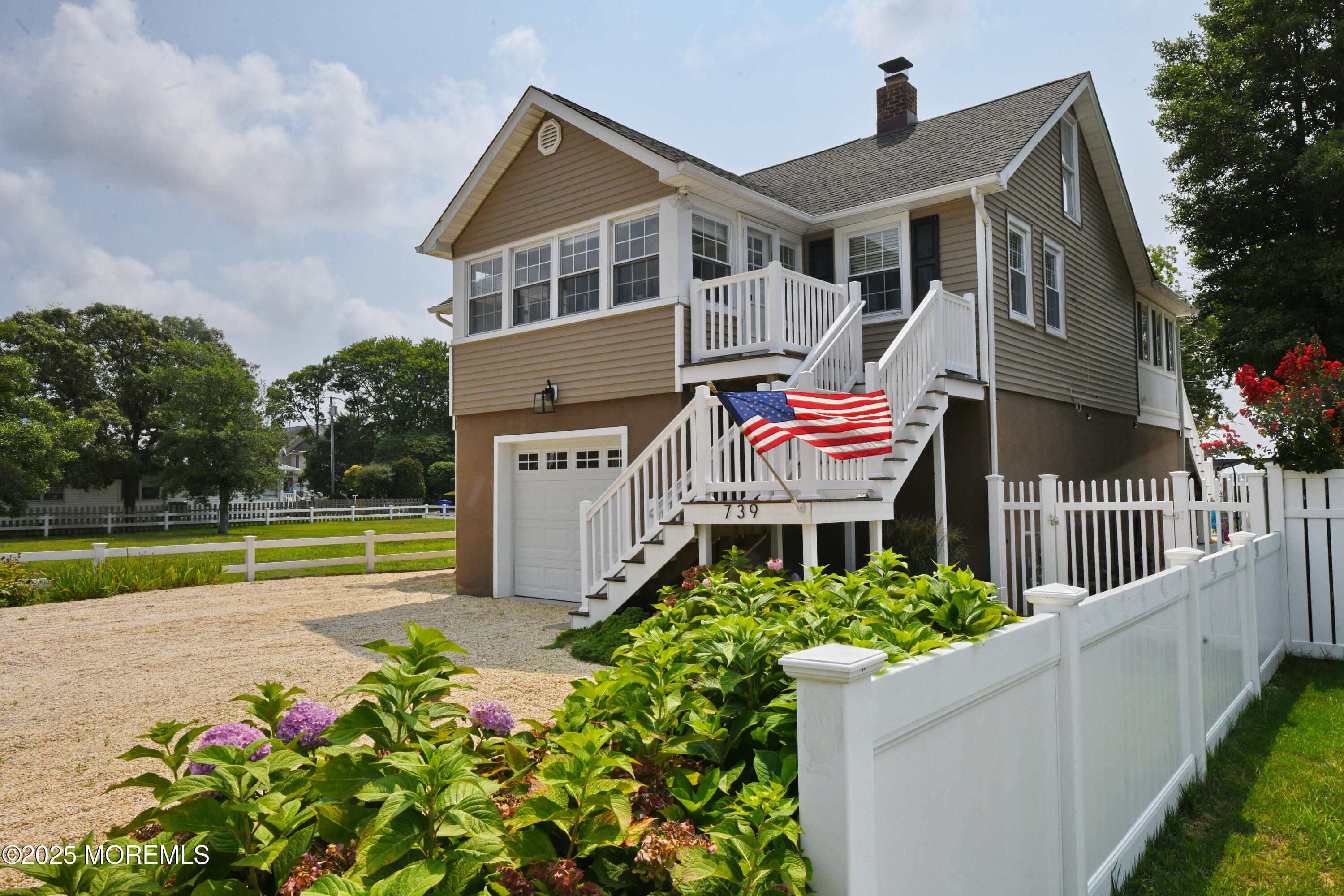 739 Princeton Avenue Image 2