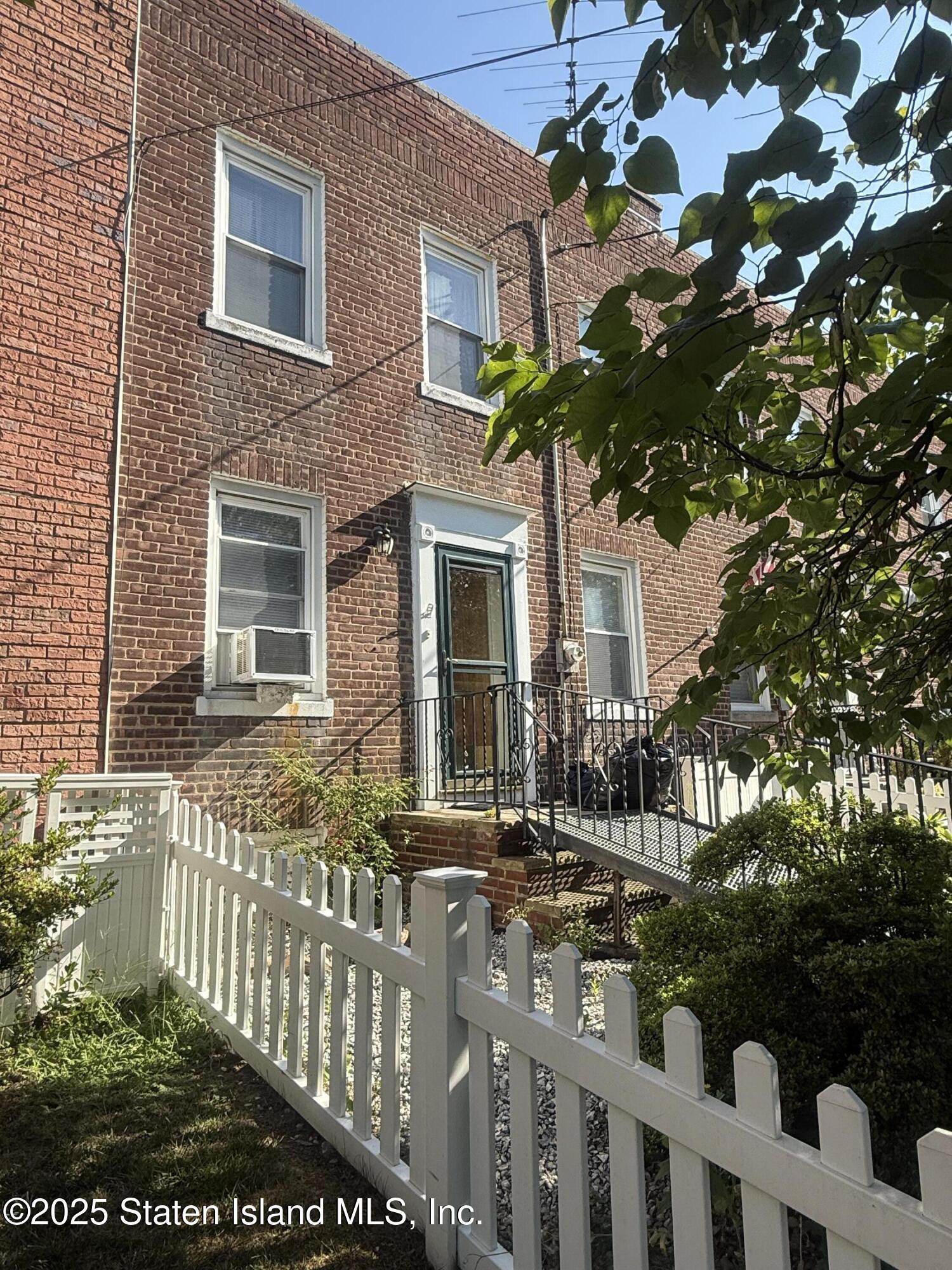 25 Coale Avenue, Staten Island, NY, 10314
