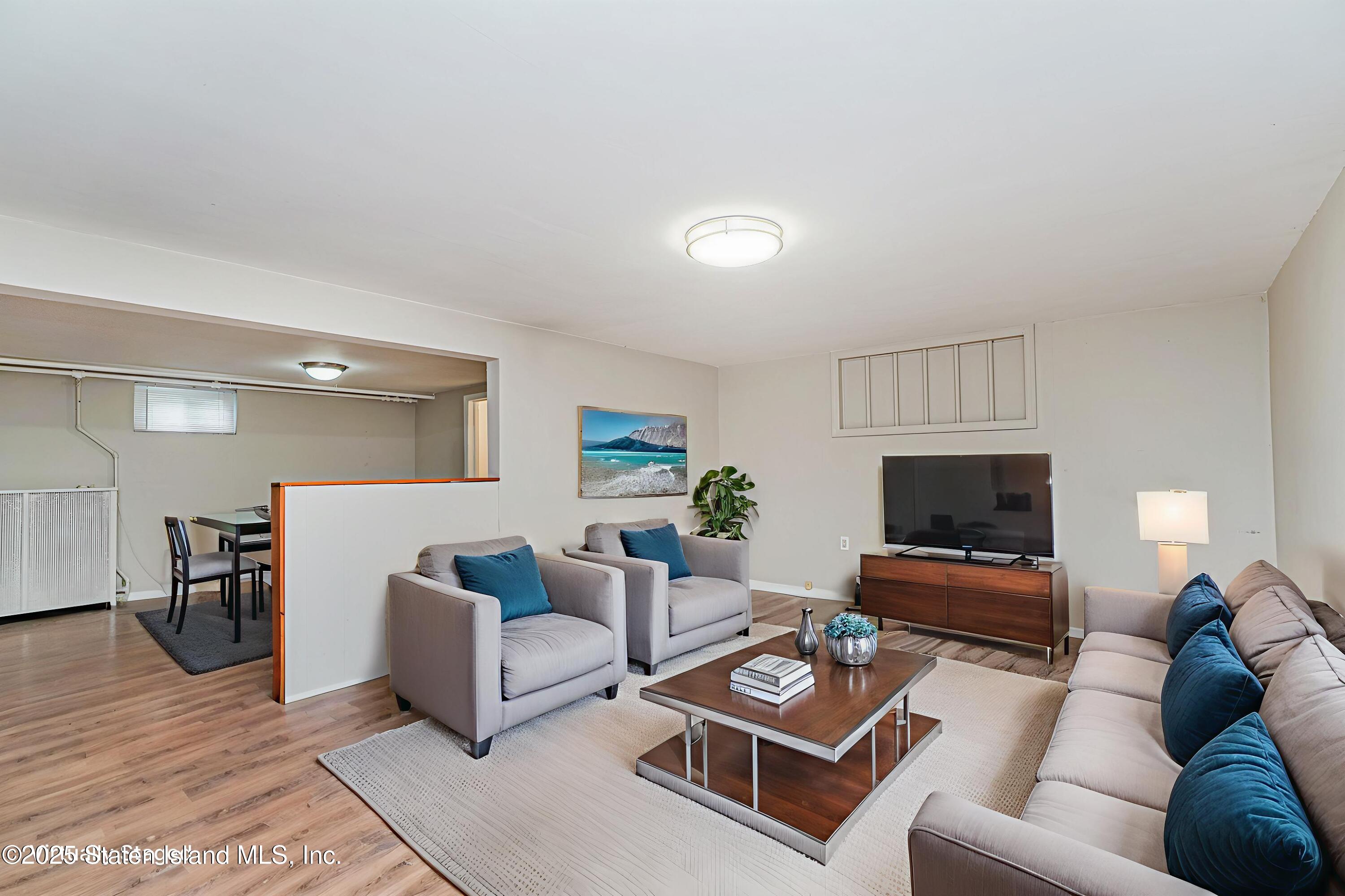 1 Macfarland Avenue Image 5