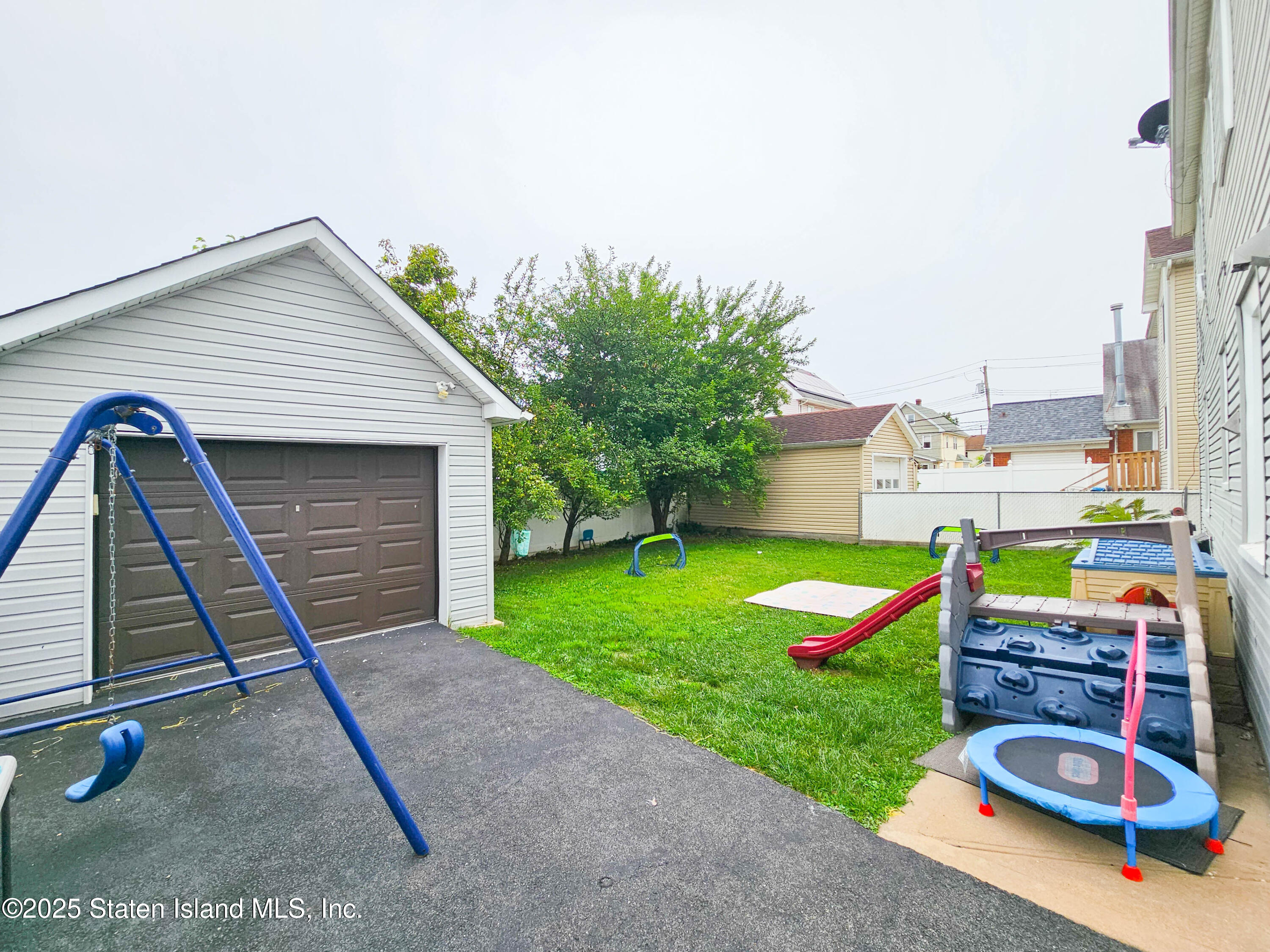 16 Lisbon Place Image 3