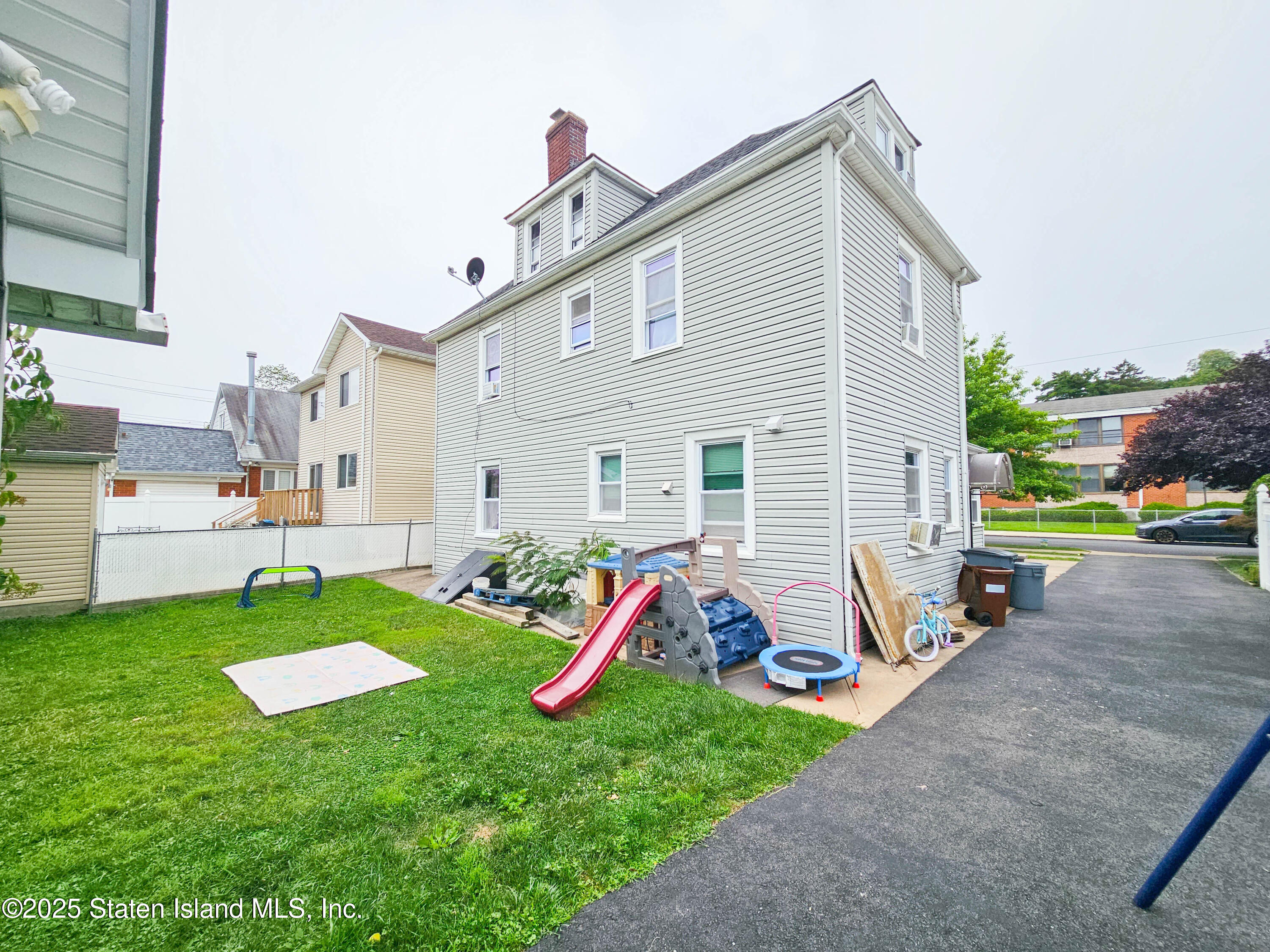 16 Lisbon Place Image 5