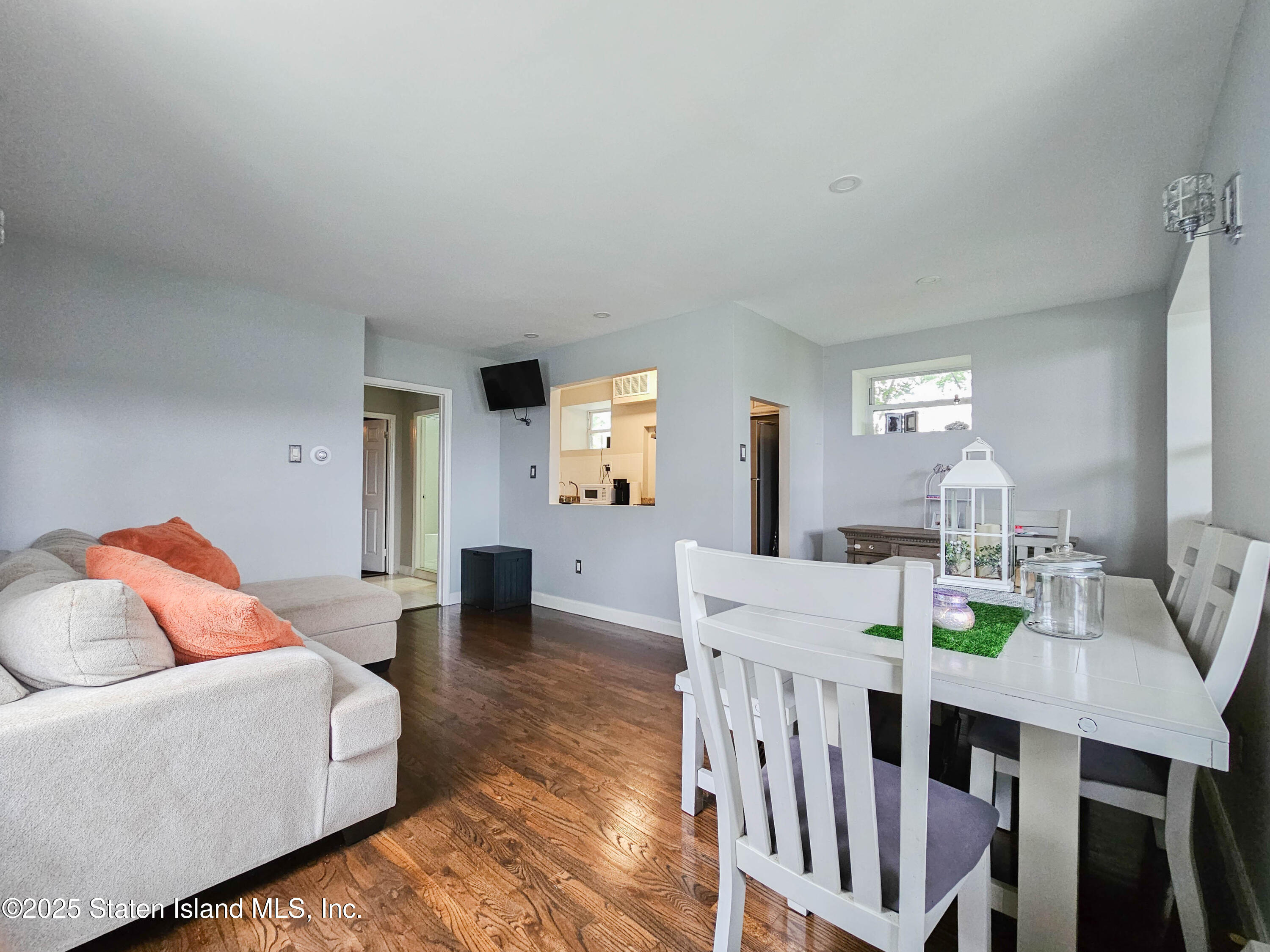 355 Maryland Avenue Image 4