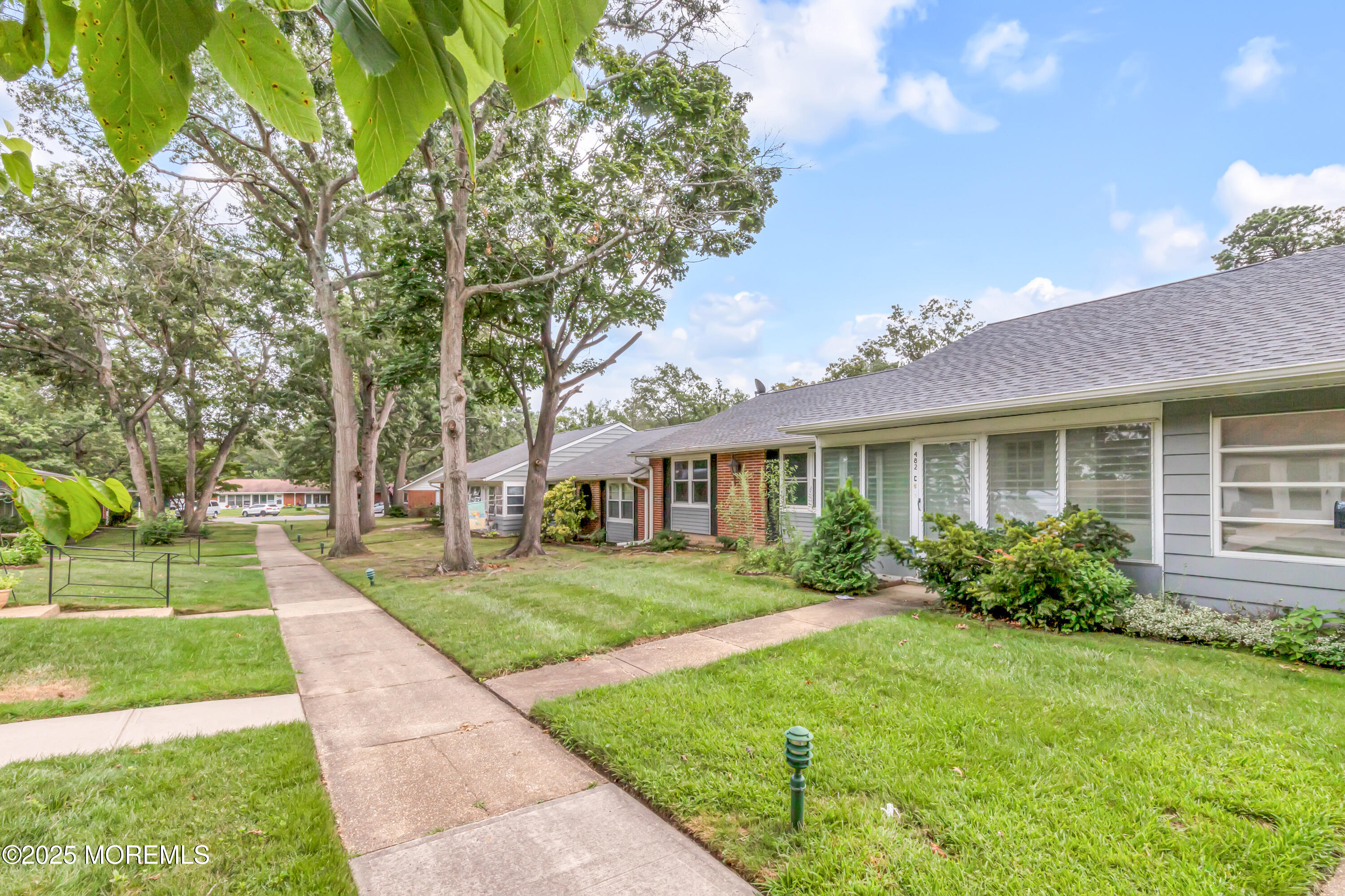 482 Thornbury Court 482C Image 5