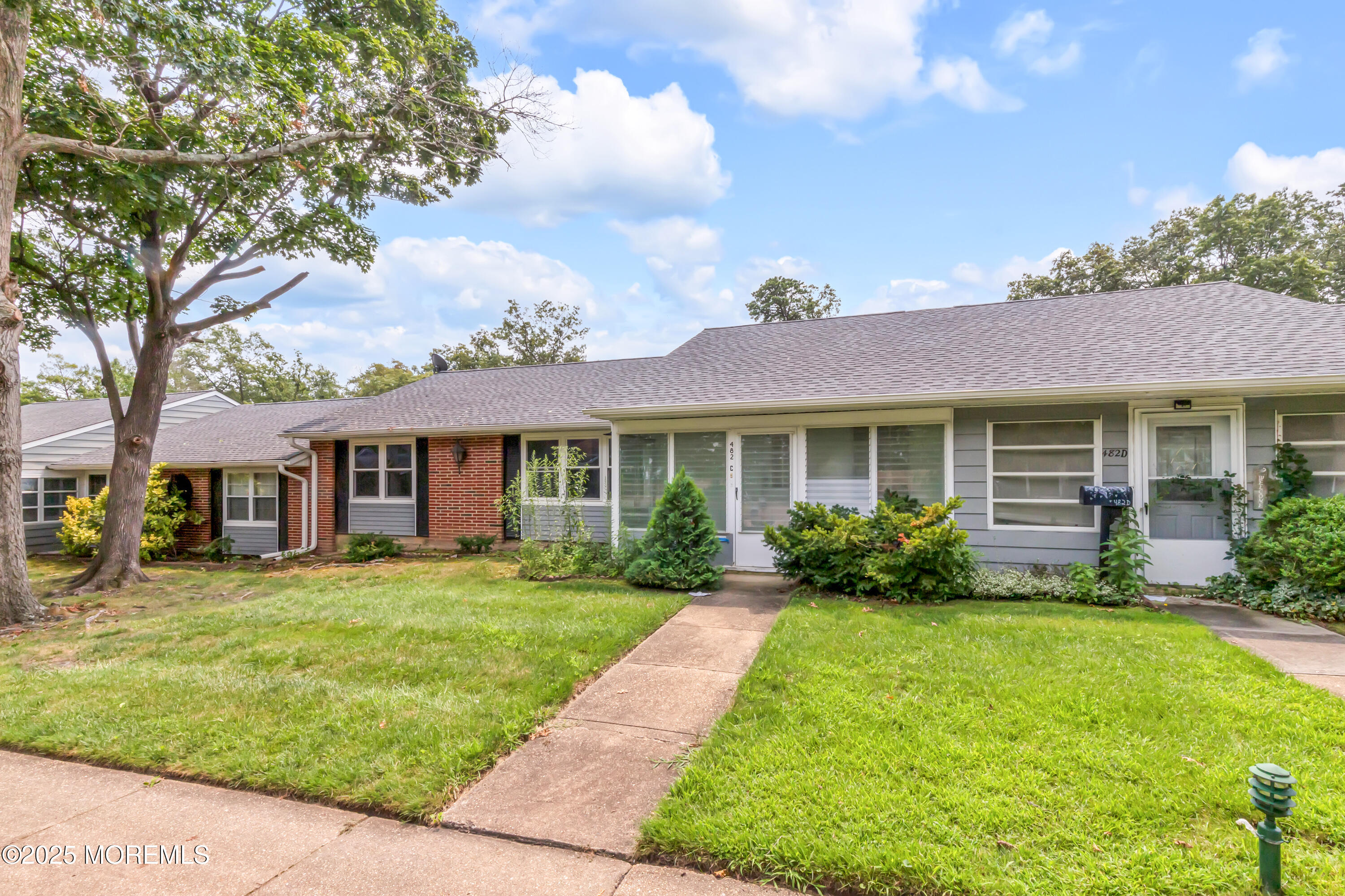 482 Thornbury Court 482C Image 3