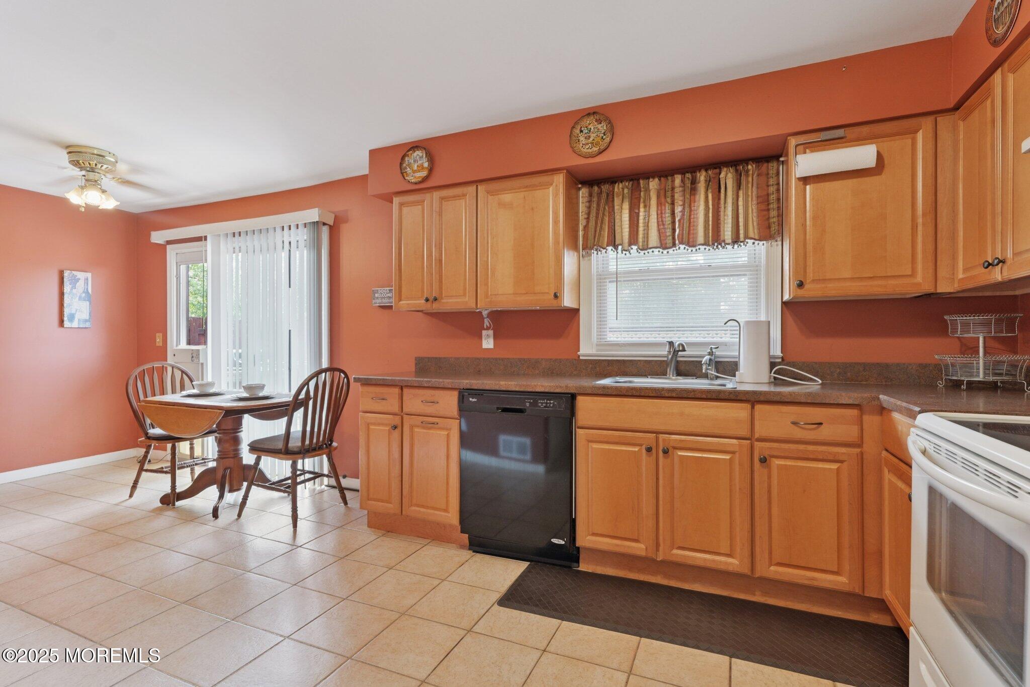 8 Ashford Court 1208, Sayreville Boro, NJ, 08872 image 21