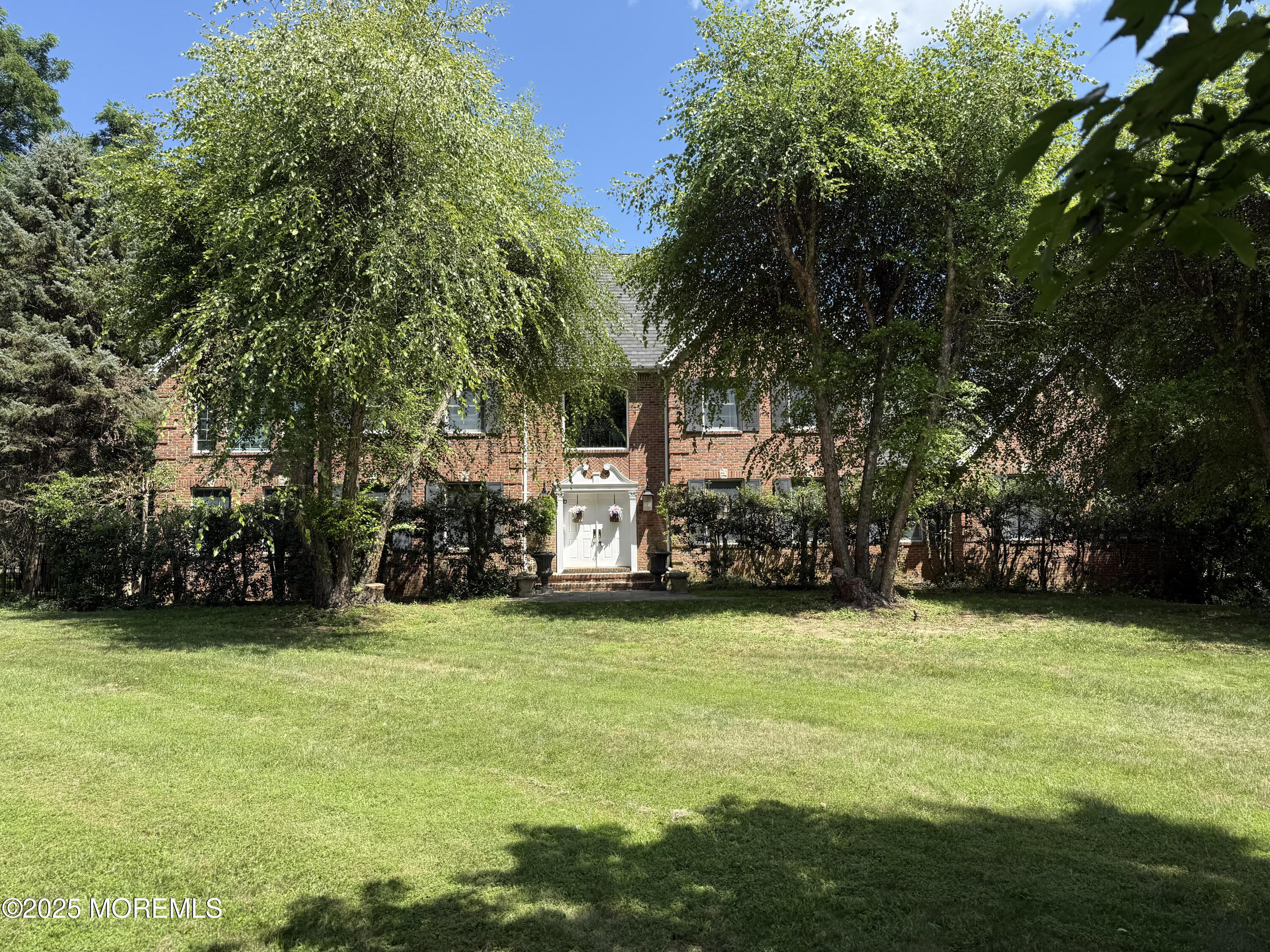 2 Warrenton Lane Image 1