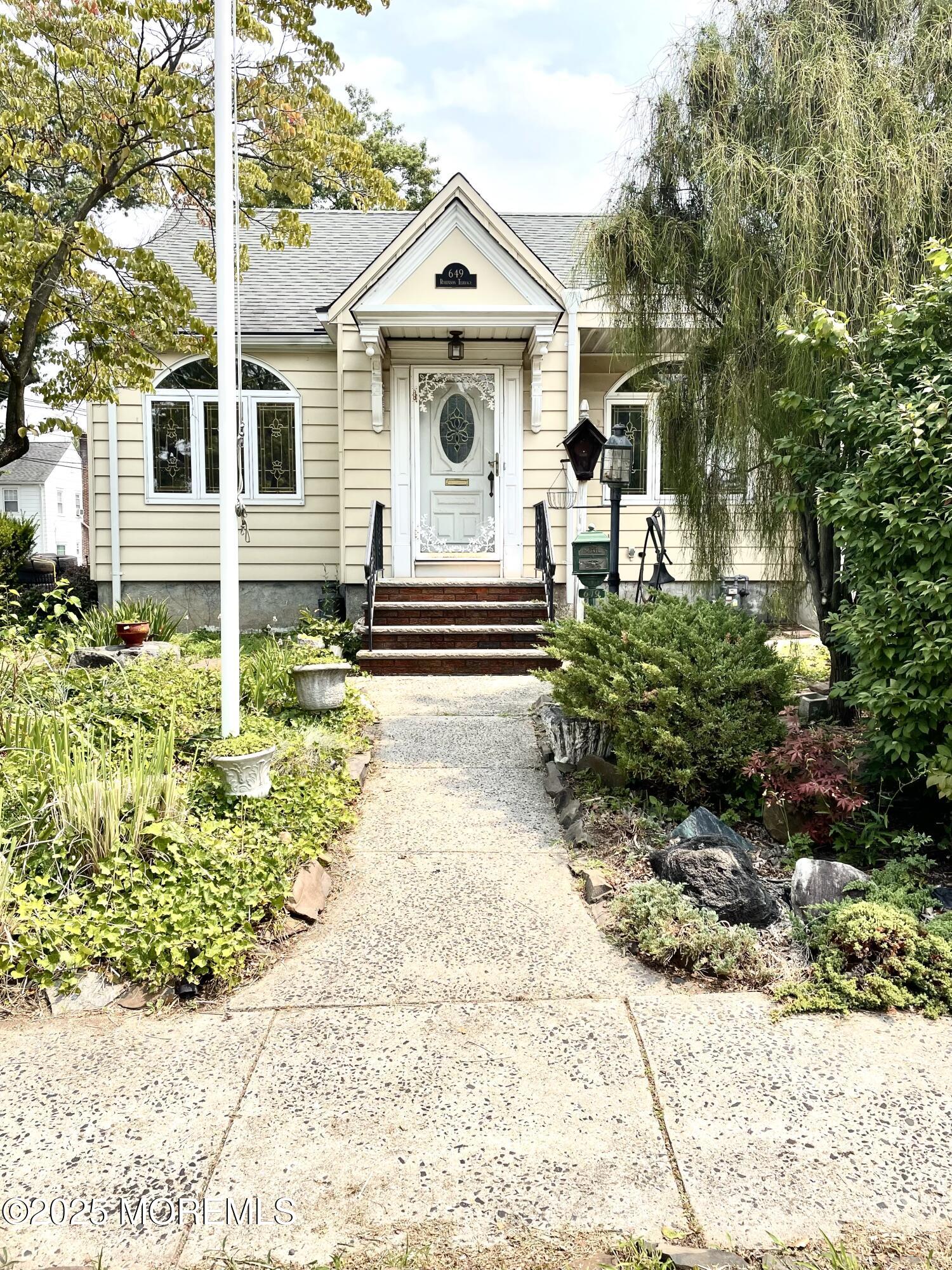 649 Robinson Terrace, Union, NJ, 07083