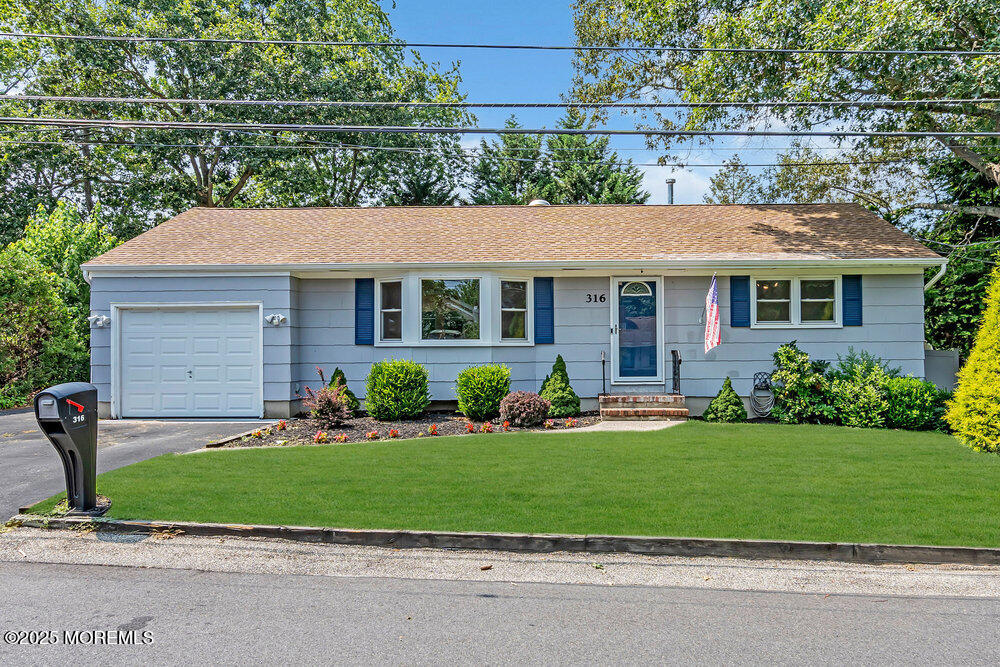 316 Seaman Avenue Image 2