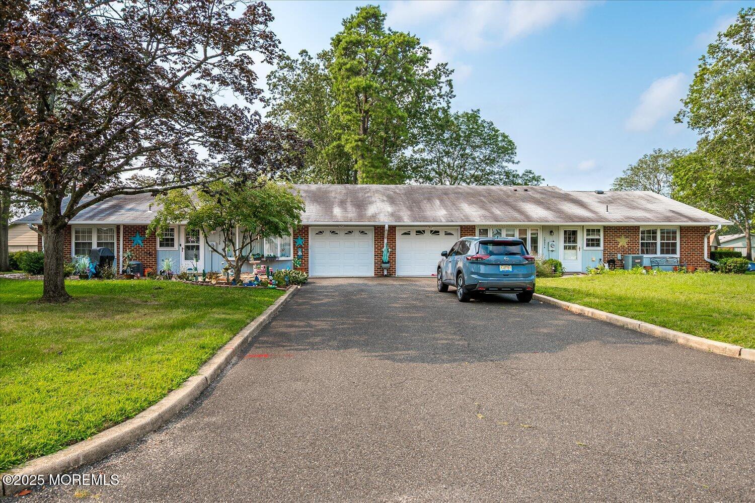 1052B Shetland Drive Image 3