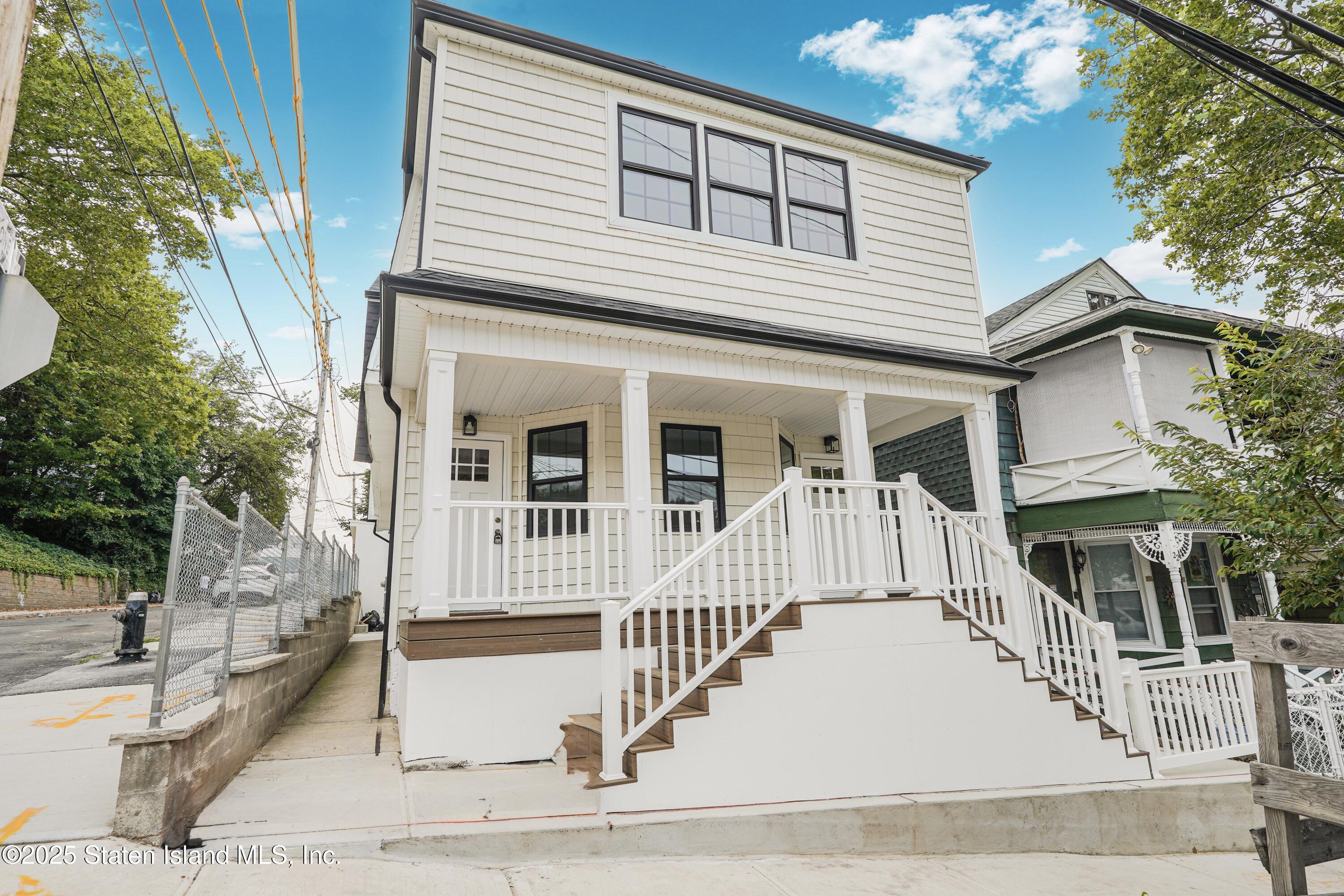 24-26 York Avenue, Staten Island, NY, 10301