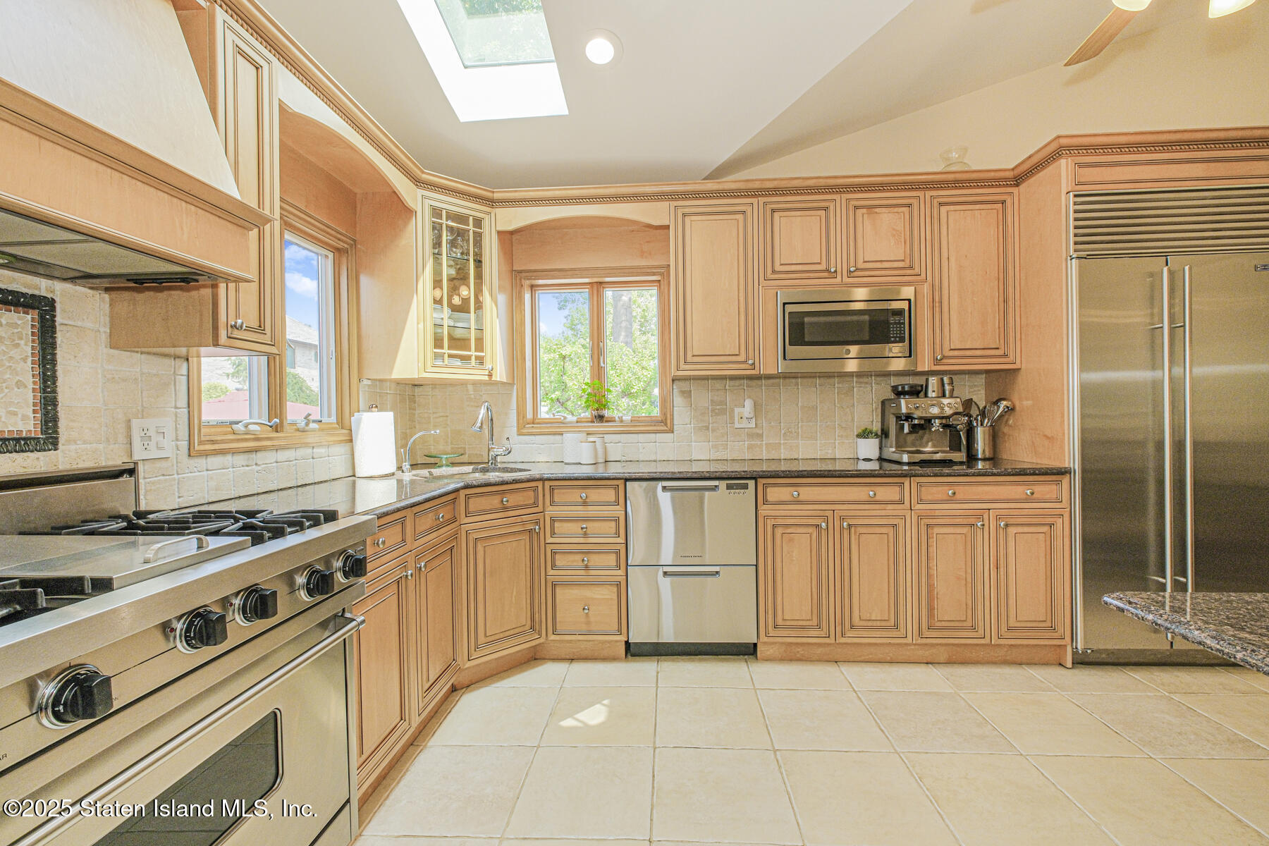 154 Providence Street, Staten Island, NY, 10304 image 12