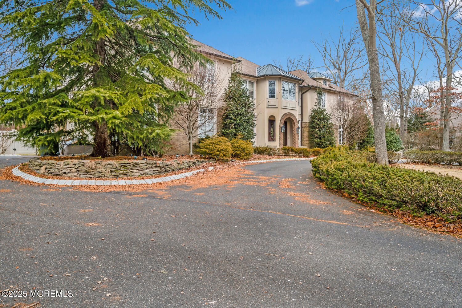1590 Holly Boulevard Image 3
