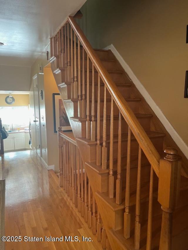 142 Alex Circle, Staten Island, NY, 10305