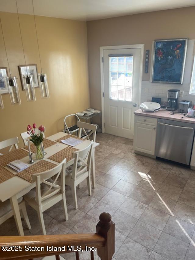142 Alex Circle, Staten Island, NY, 10305 image 9