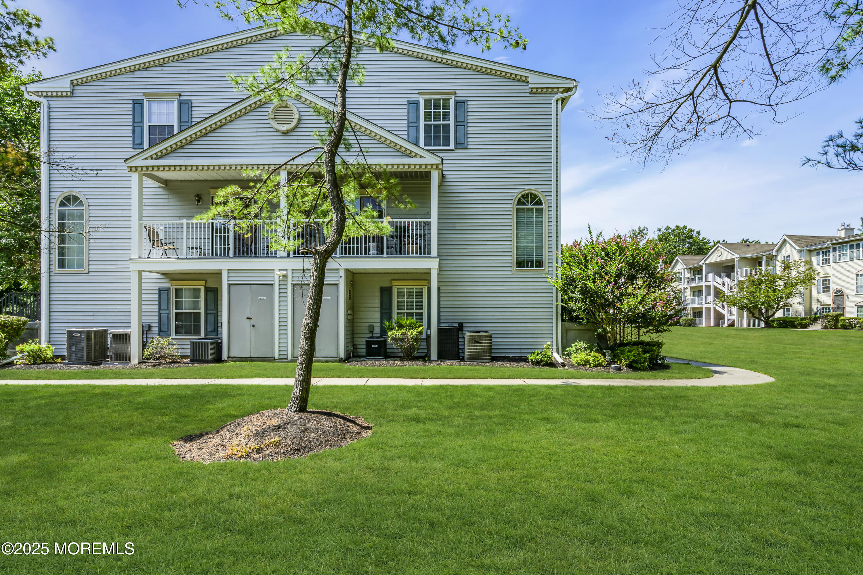 89 Chambord Court, Hamilton, NJ, 08619 image 27