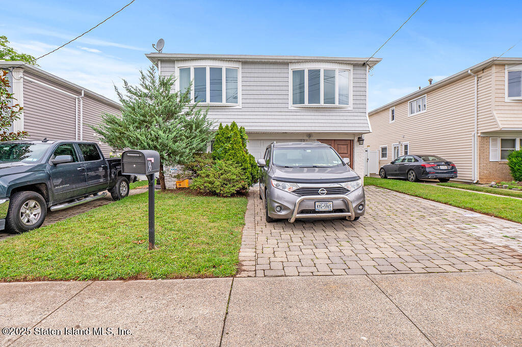 96 Amsterdam Avenue, Staten Island, NY, 10314