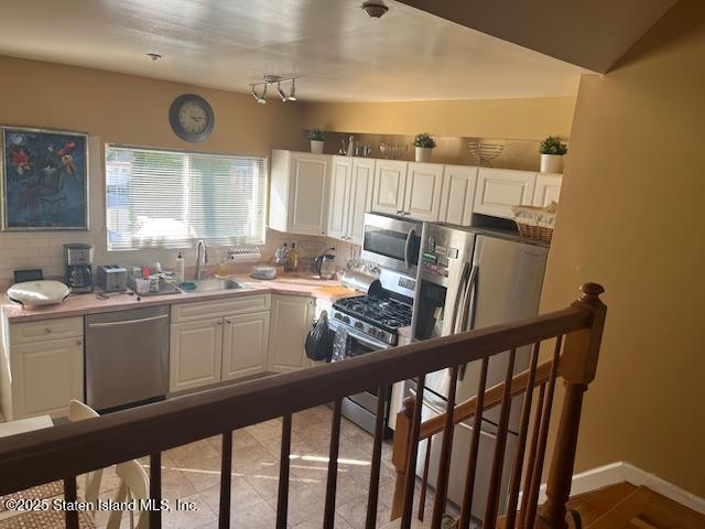 142 Alex Circle Image 2