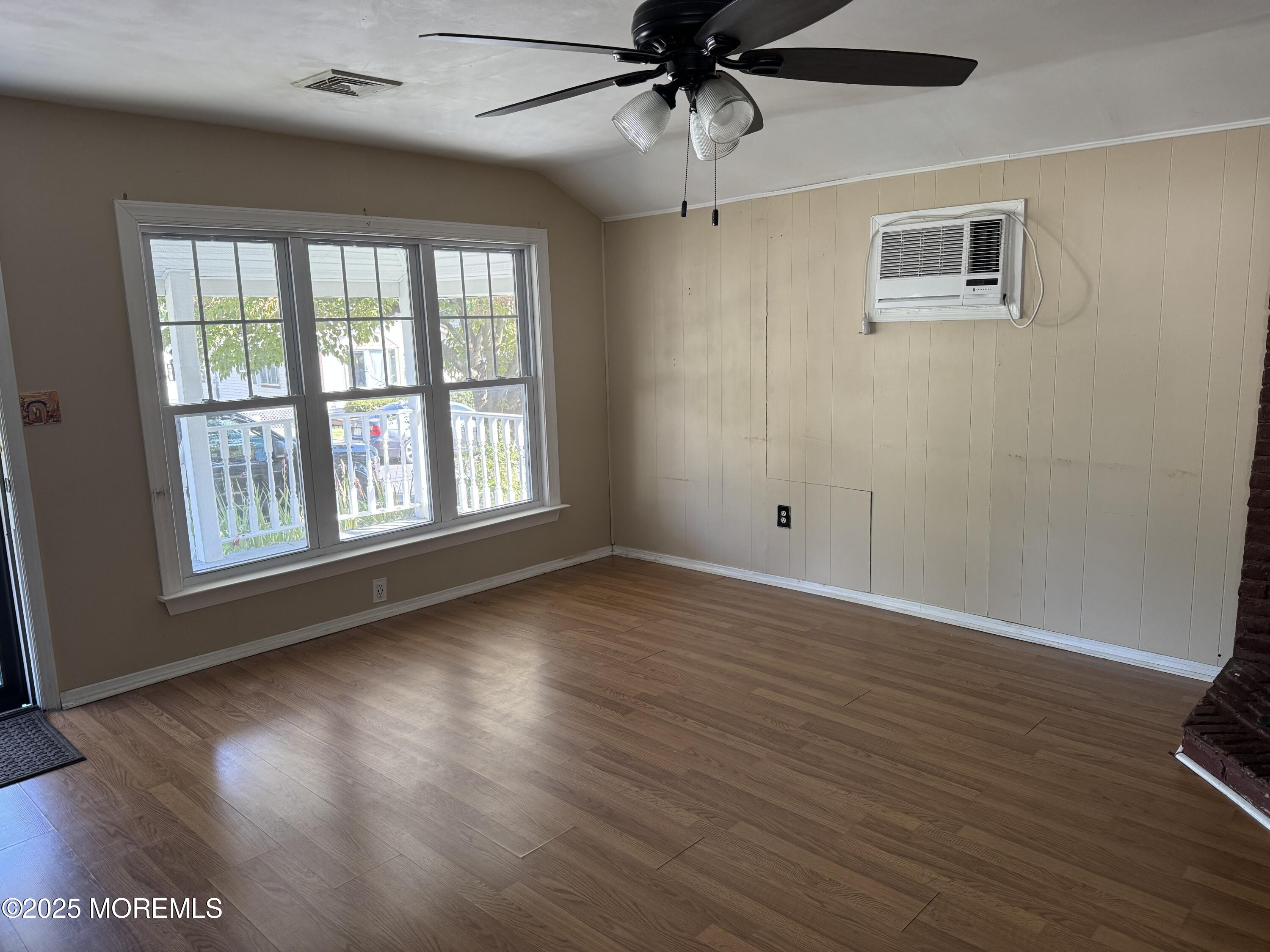 184 Hilltop Boulevard Image 3