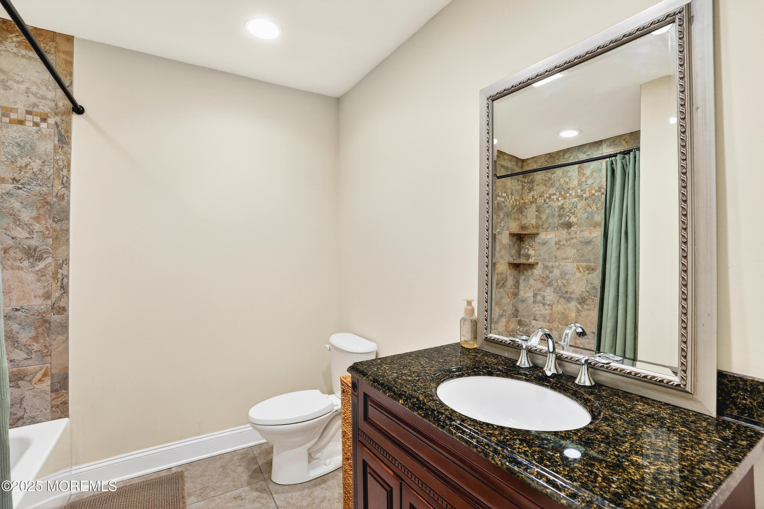 45 White Oak Lane, Aberdeen, NJ, 07747 image 40