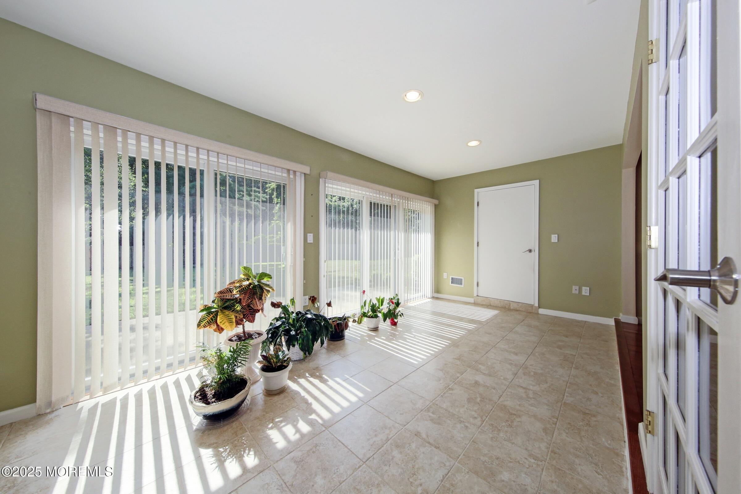 34 Boxwood Terrace 186, Red Bank, NJ, 07701 image 15