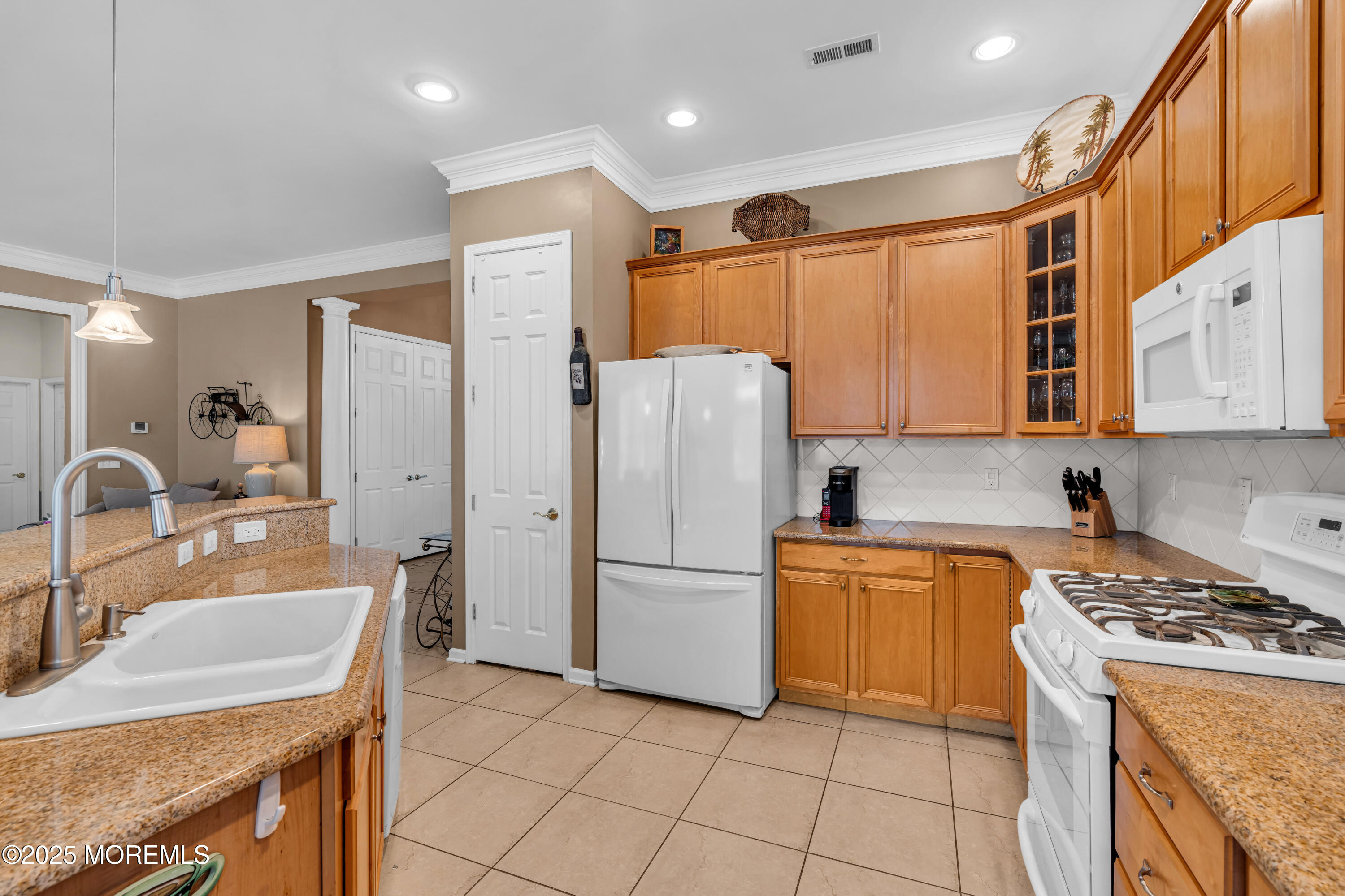 6 Julianne Court, Freehold, NJ, 07728 image 12