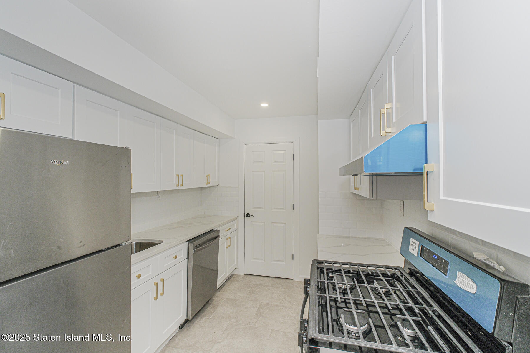 94 Wolkoff Lane, Staten Island, NY, 10303 image 11