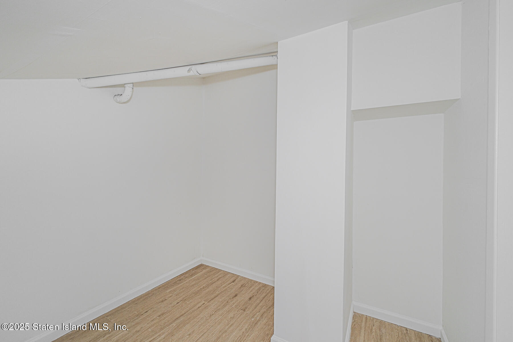 94 Wolkoff Lane, Staten Island, NY, 10303 image 21