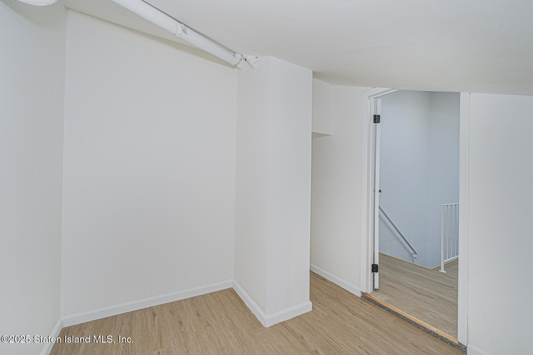94 Wolkoff Lane, Staten Island, NY, 10303 image 22