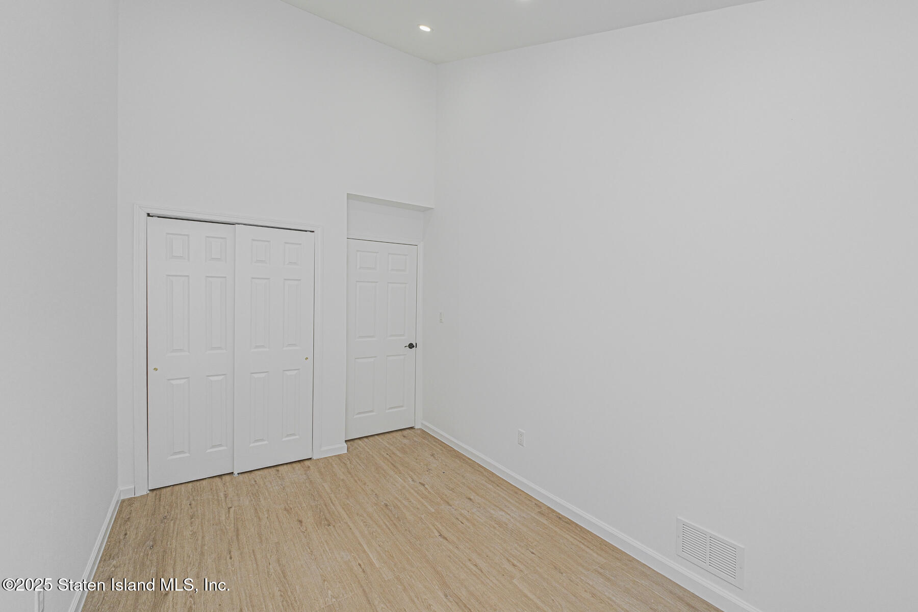 94 Wolkoff Lane, Staten Island, NY, 10303 image 23