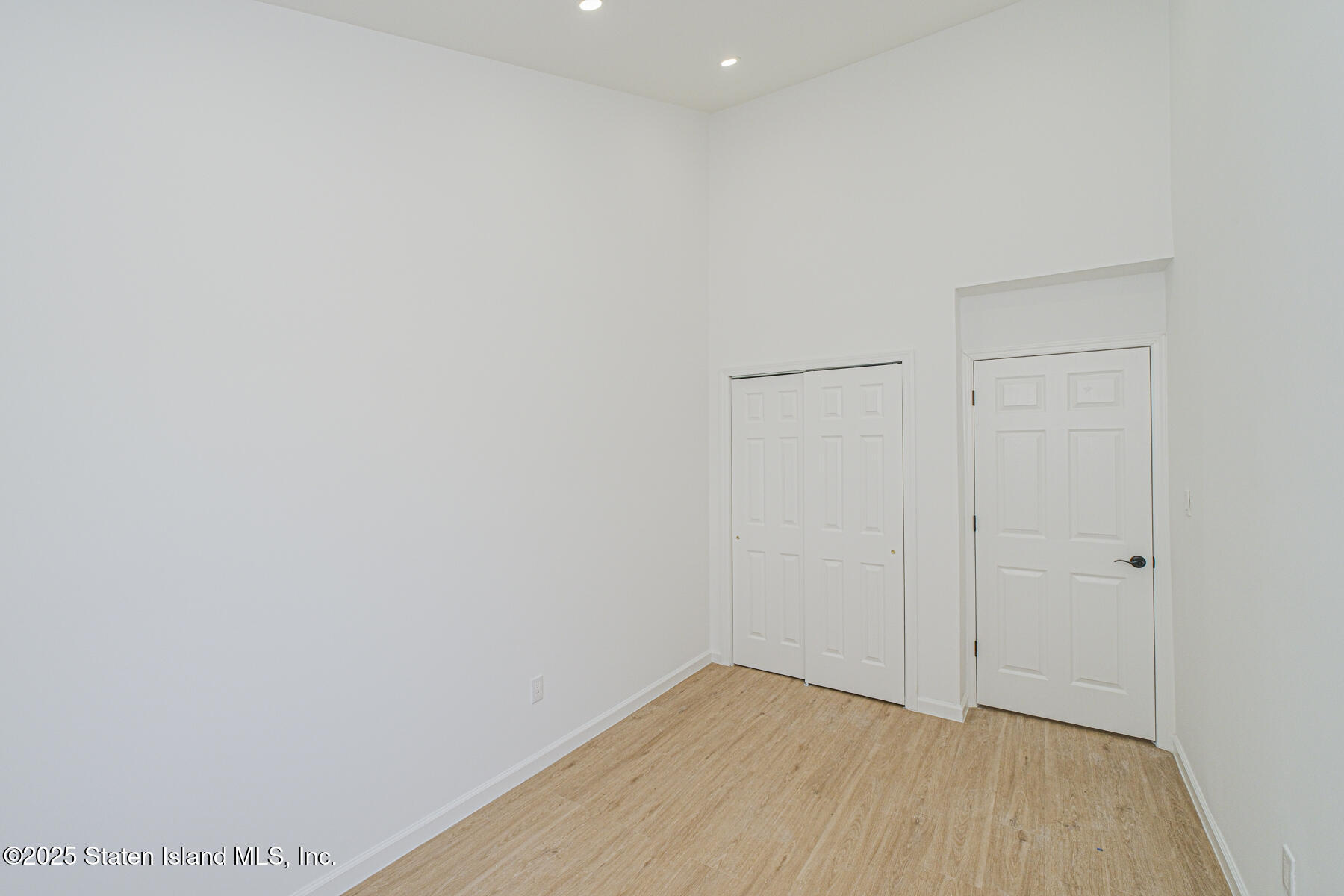 94 Wolkoff Lane, Staten Island, NY, 10303 image 24