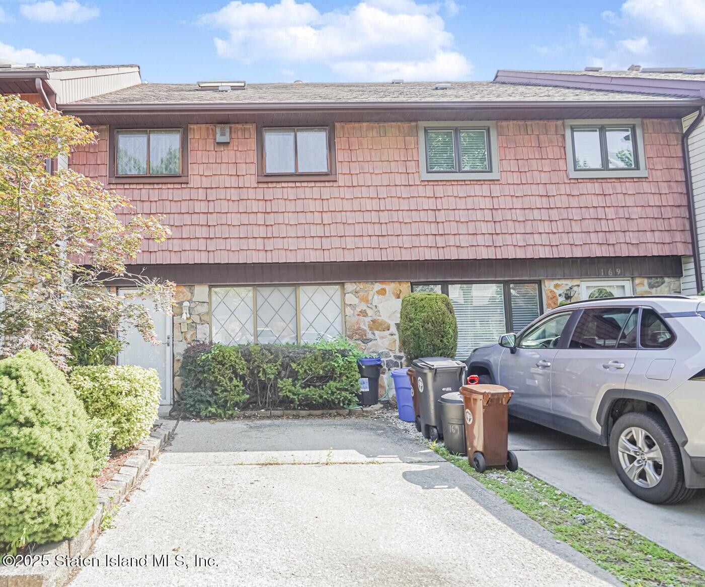 171 Rolling Hill Green, Staten Island, NY, 10312