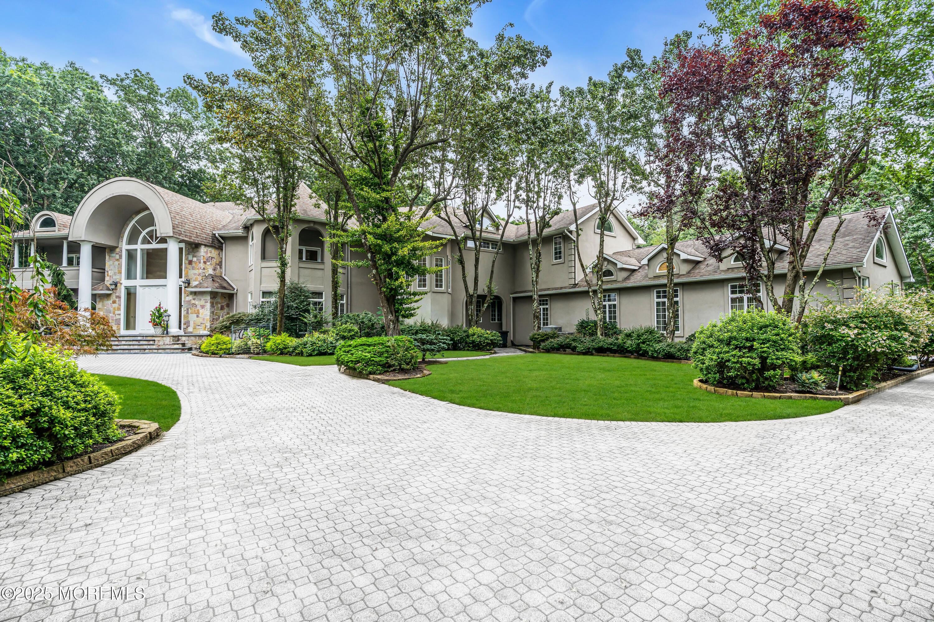 2101 Friar Court Image 2
