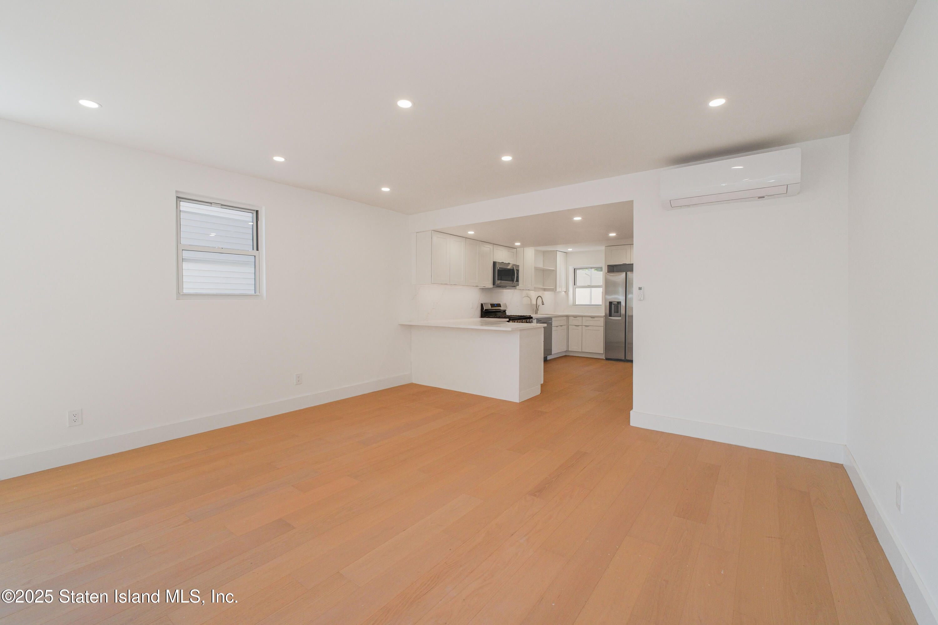 9 Russell Street, Staten Island, NY, 10308 image 6