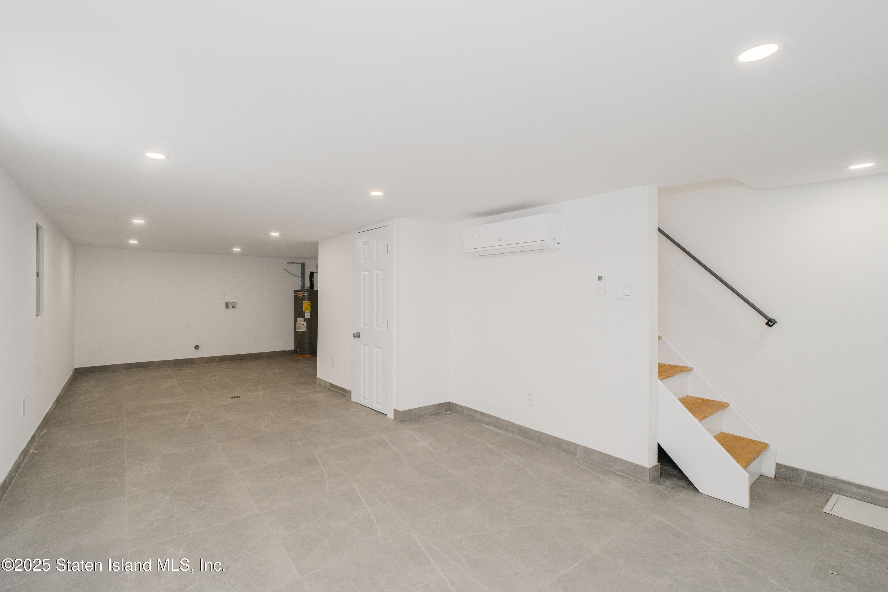 9 Russell Street, Staten Island, NY, 10308 image 16